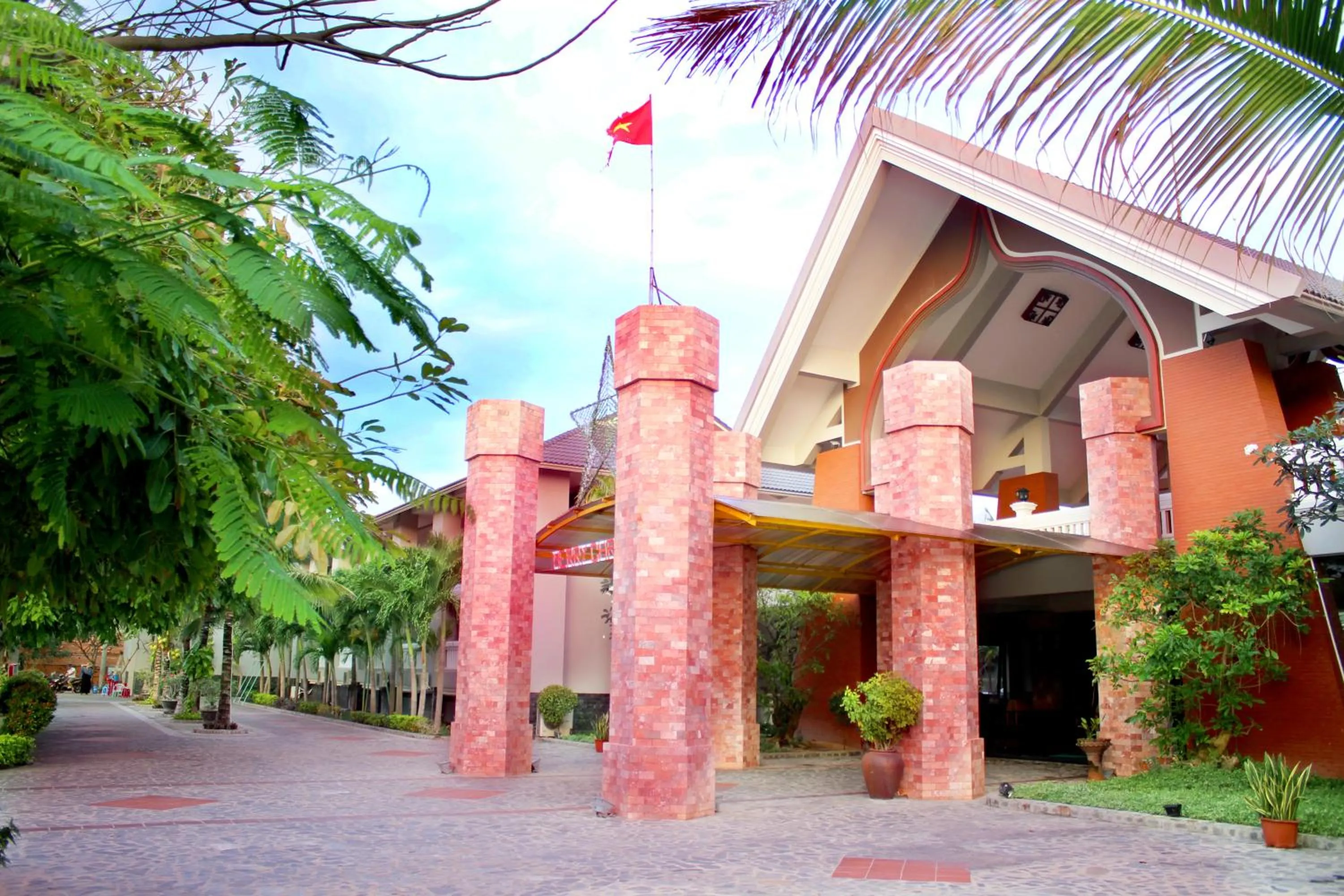 Property building in Champa Resort & Spa