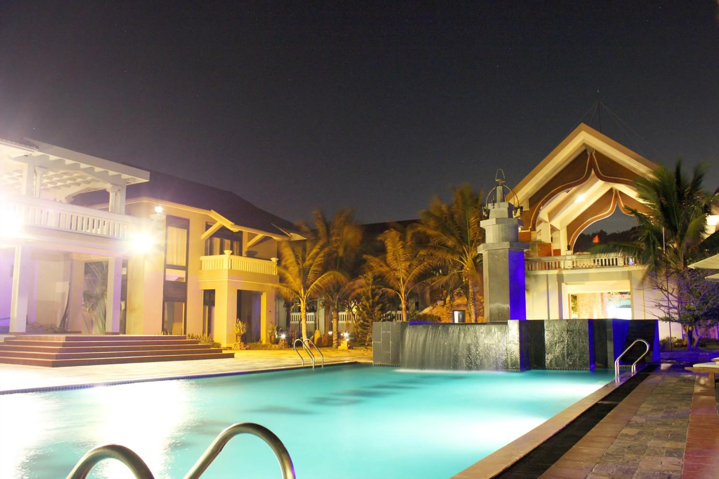 Property building in Champa Resort & Spa