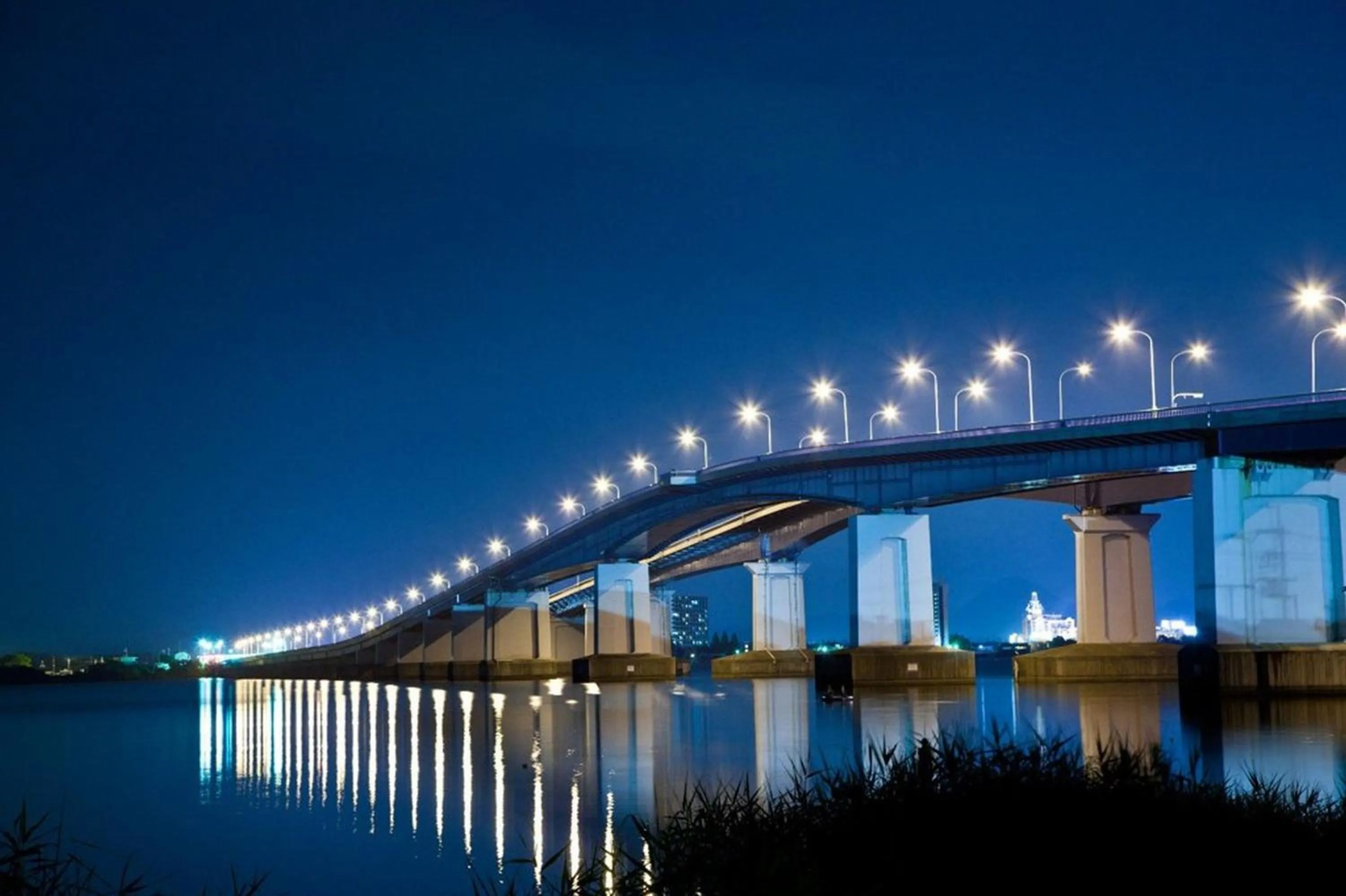 Nearby landmark in Hotel Fine Biwako I