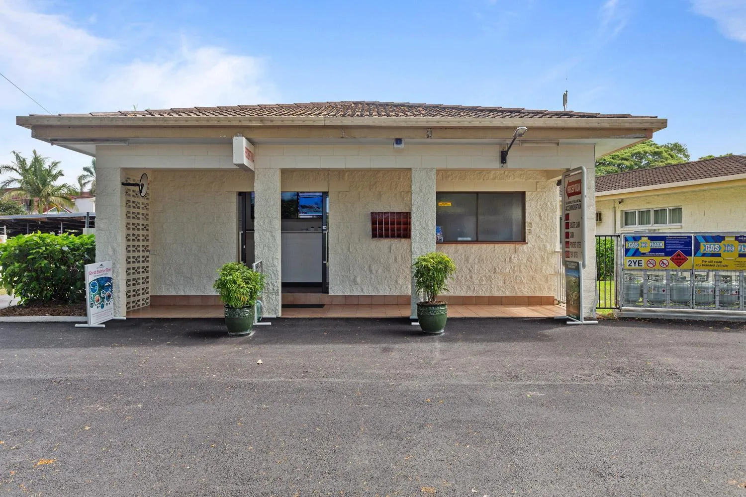 Lobby or reception in First City Caravilla