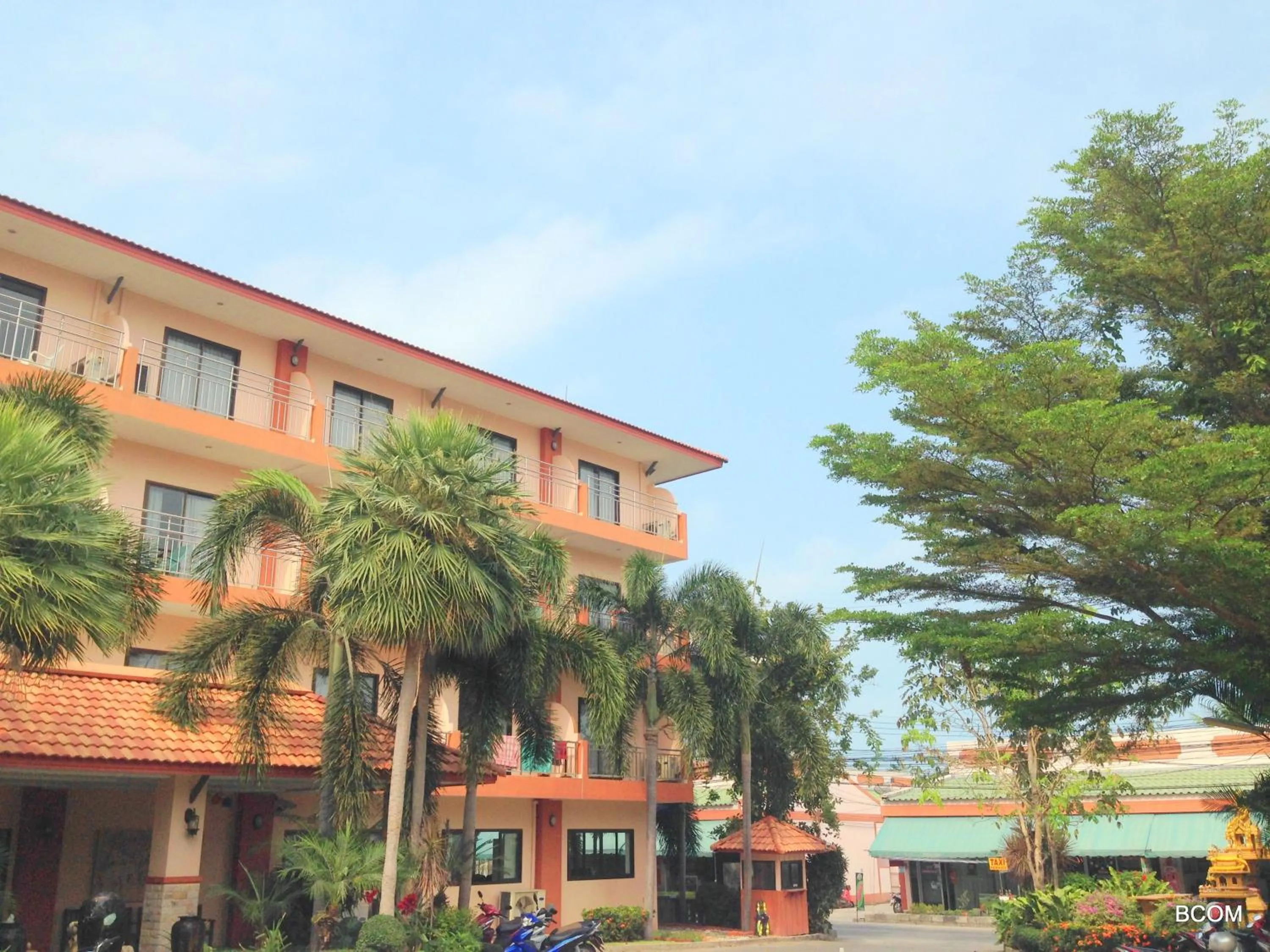 Facade/entrance in PTK Residence