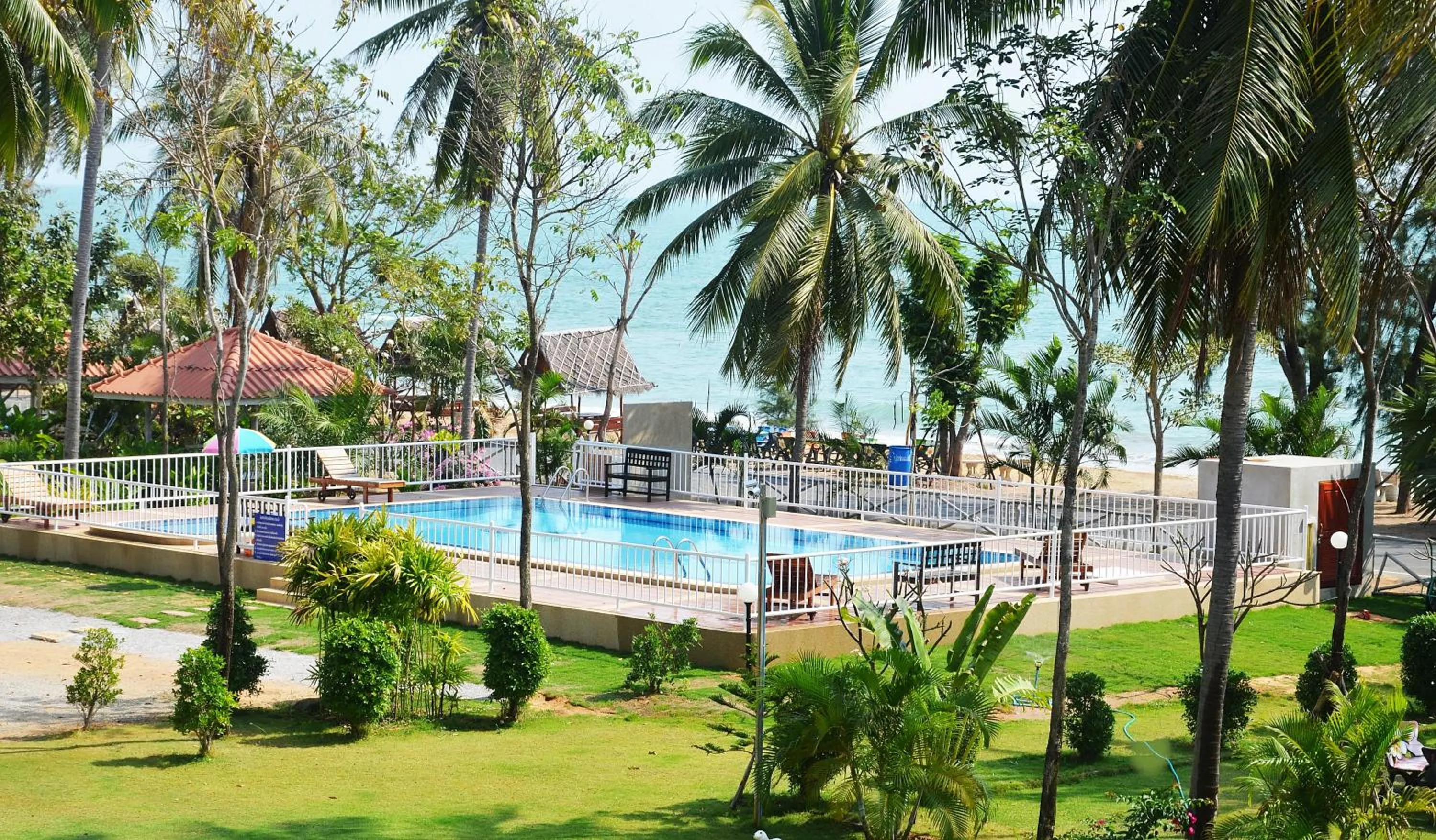 Pranmanee Beach Resort