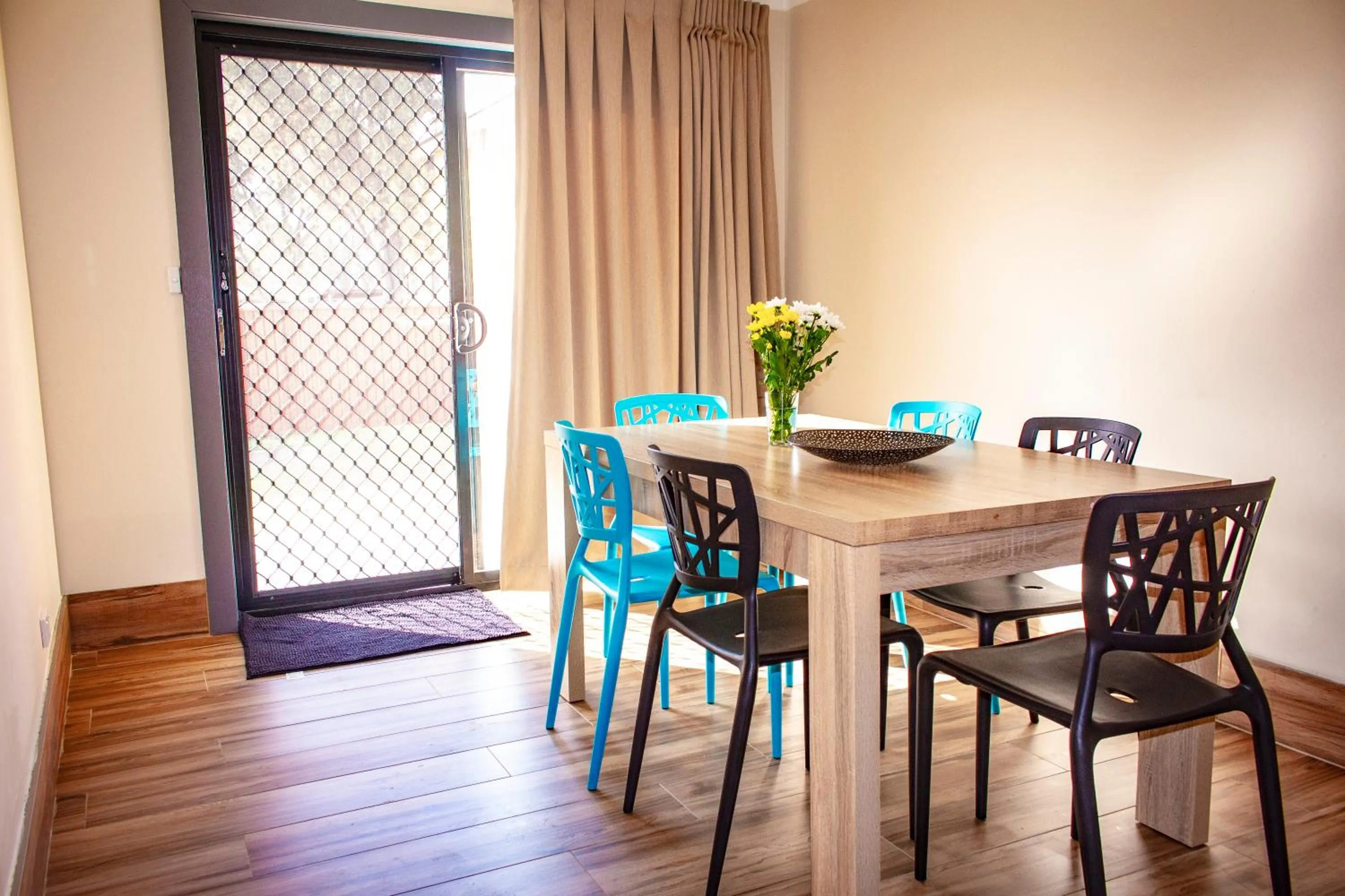 Dining Area in Liberty Plains Motor Inn