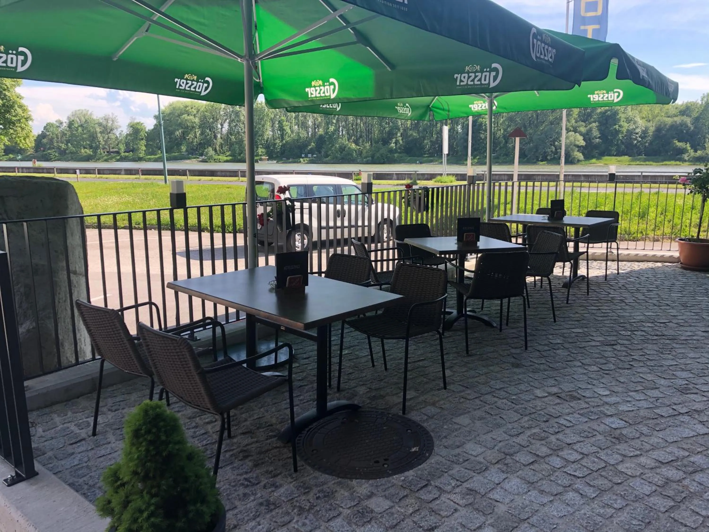 Restaurant/places to eat in Hotel Donauhof Mauthausen