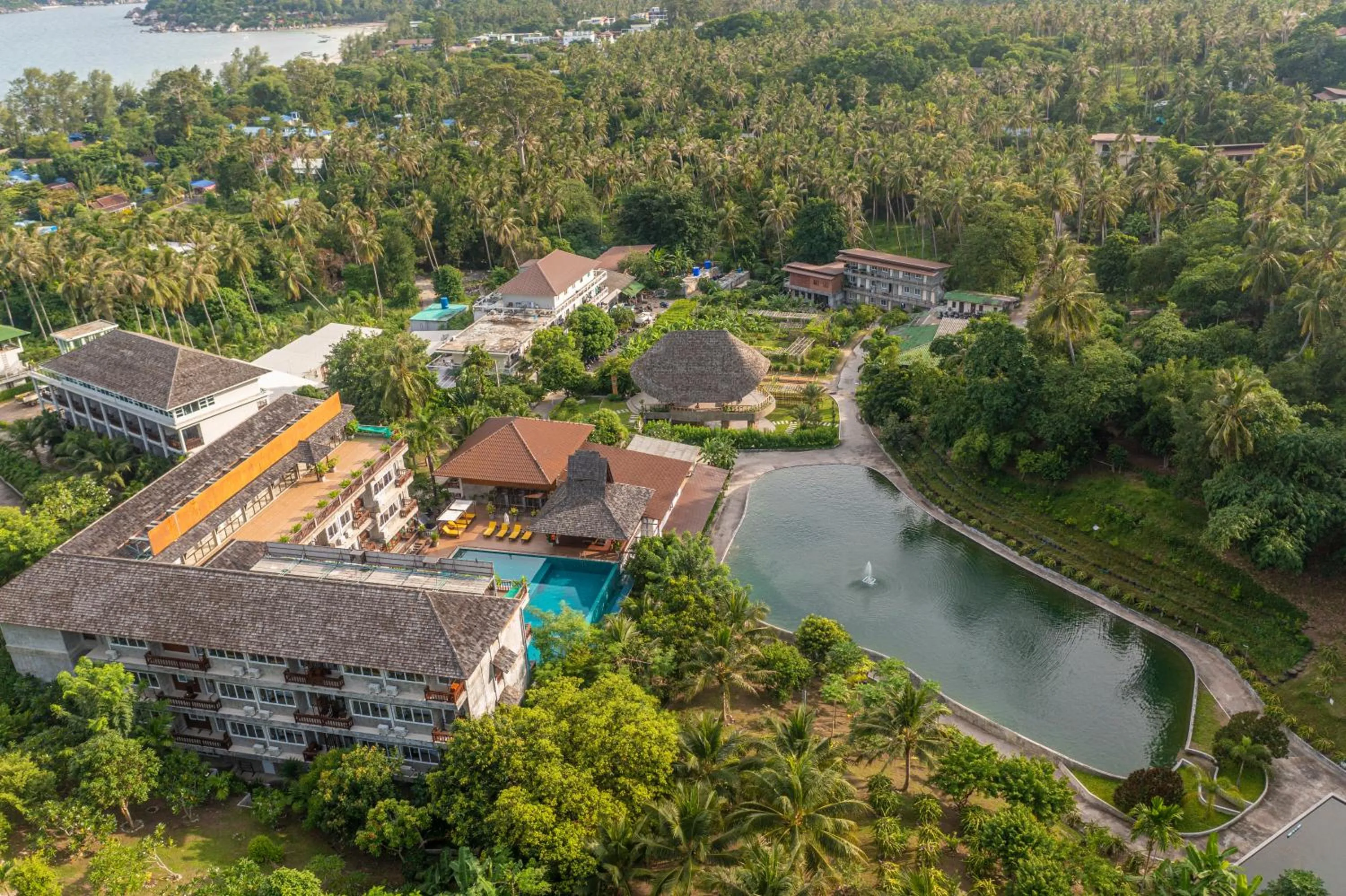 Property building in Ban's Diving Resort