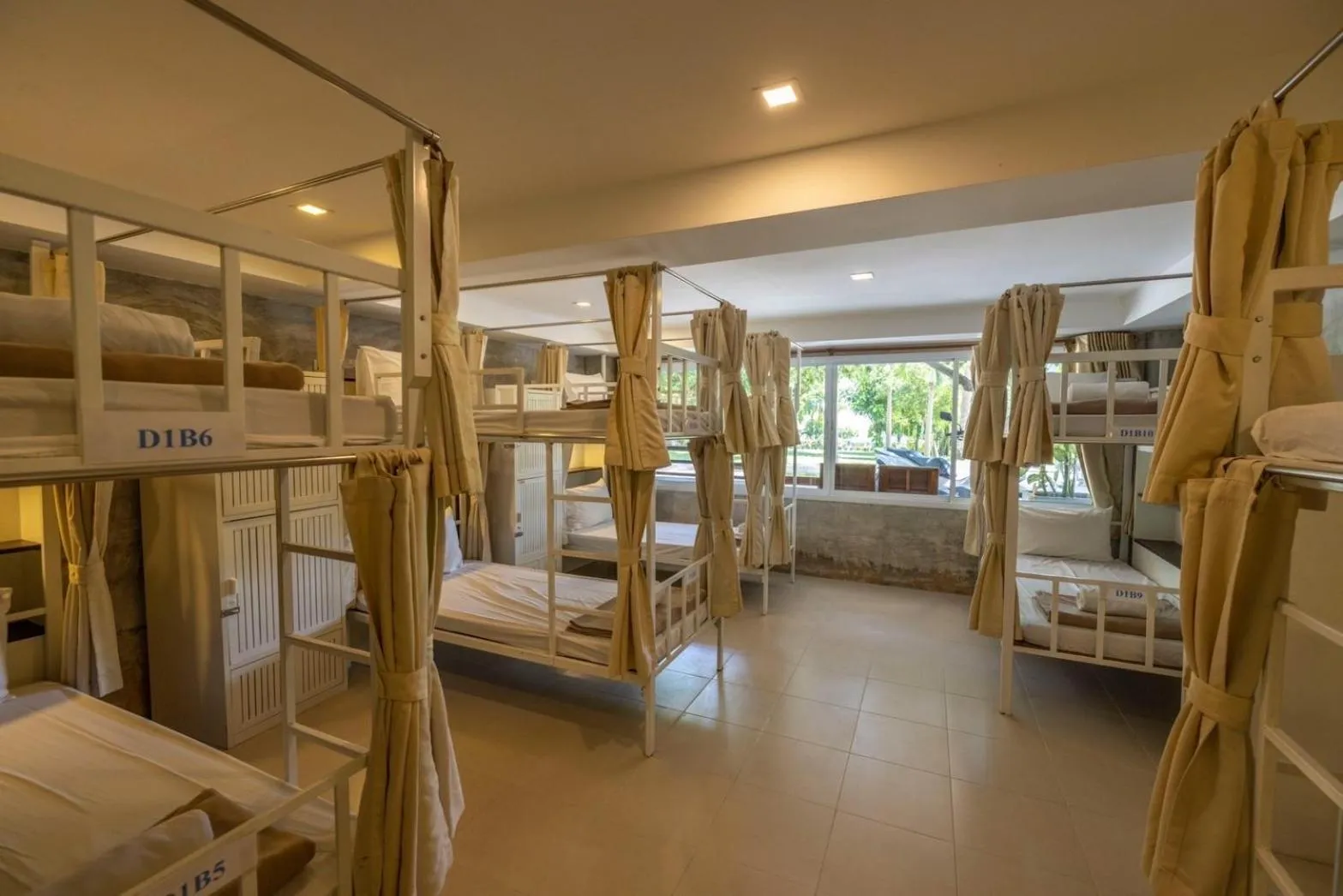 Bed in Ban's Diving Resort