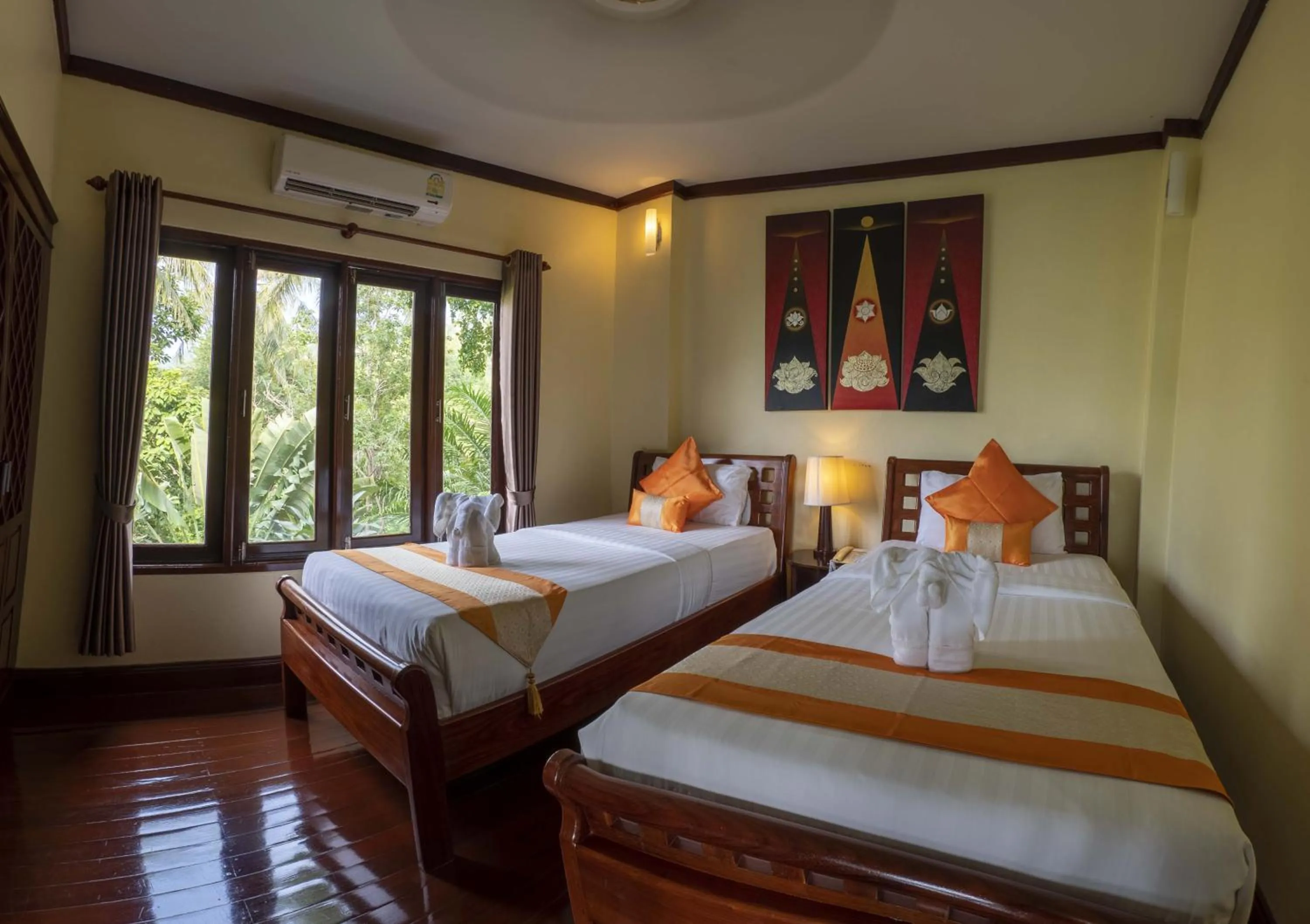 Bedroom, Bed in Ban's Diving Resort