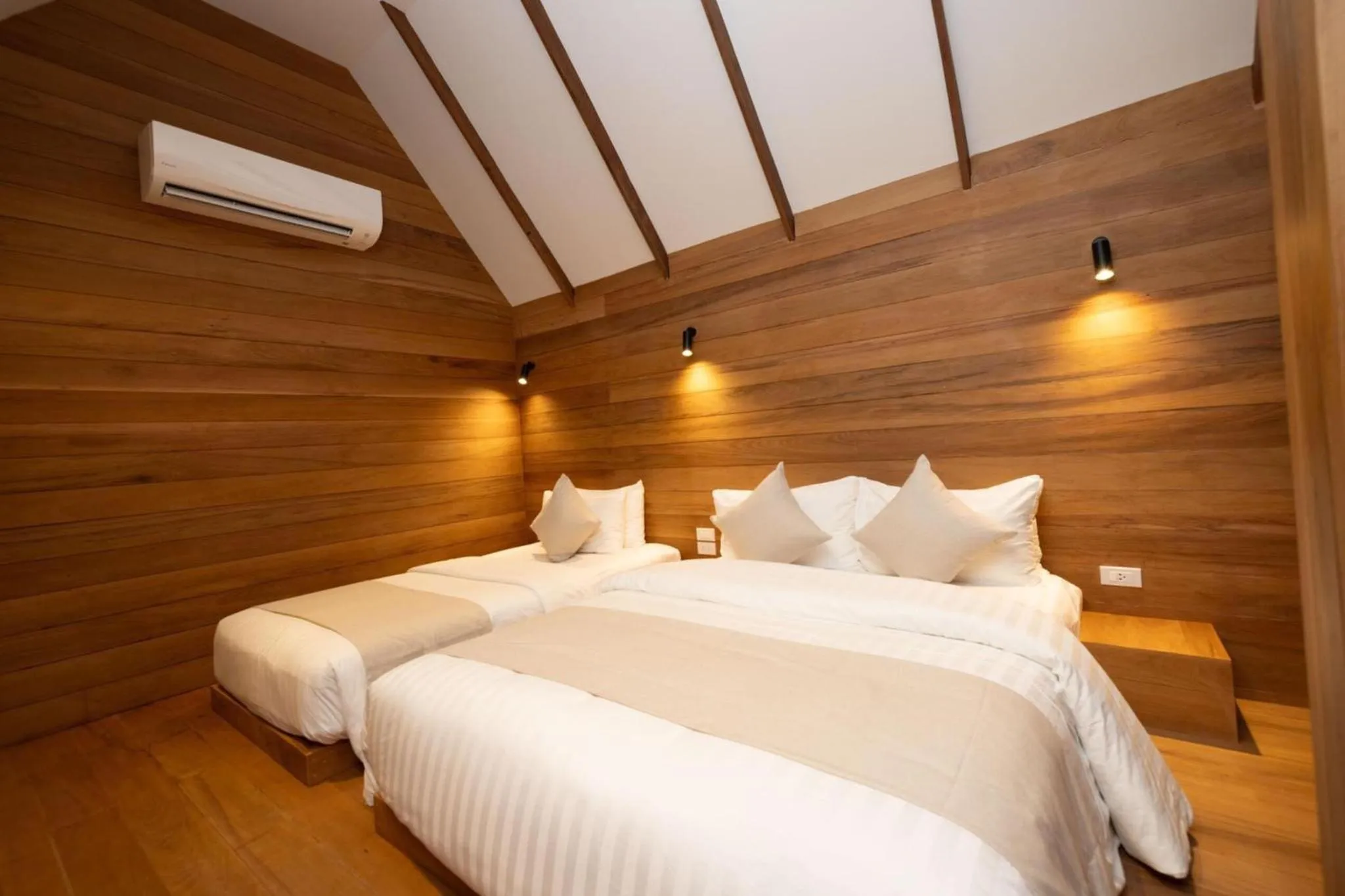 Bed in Ban's Diving Resort