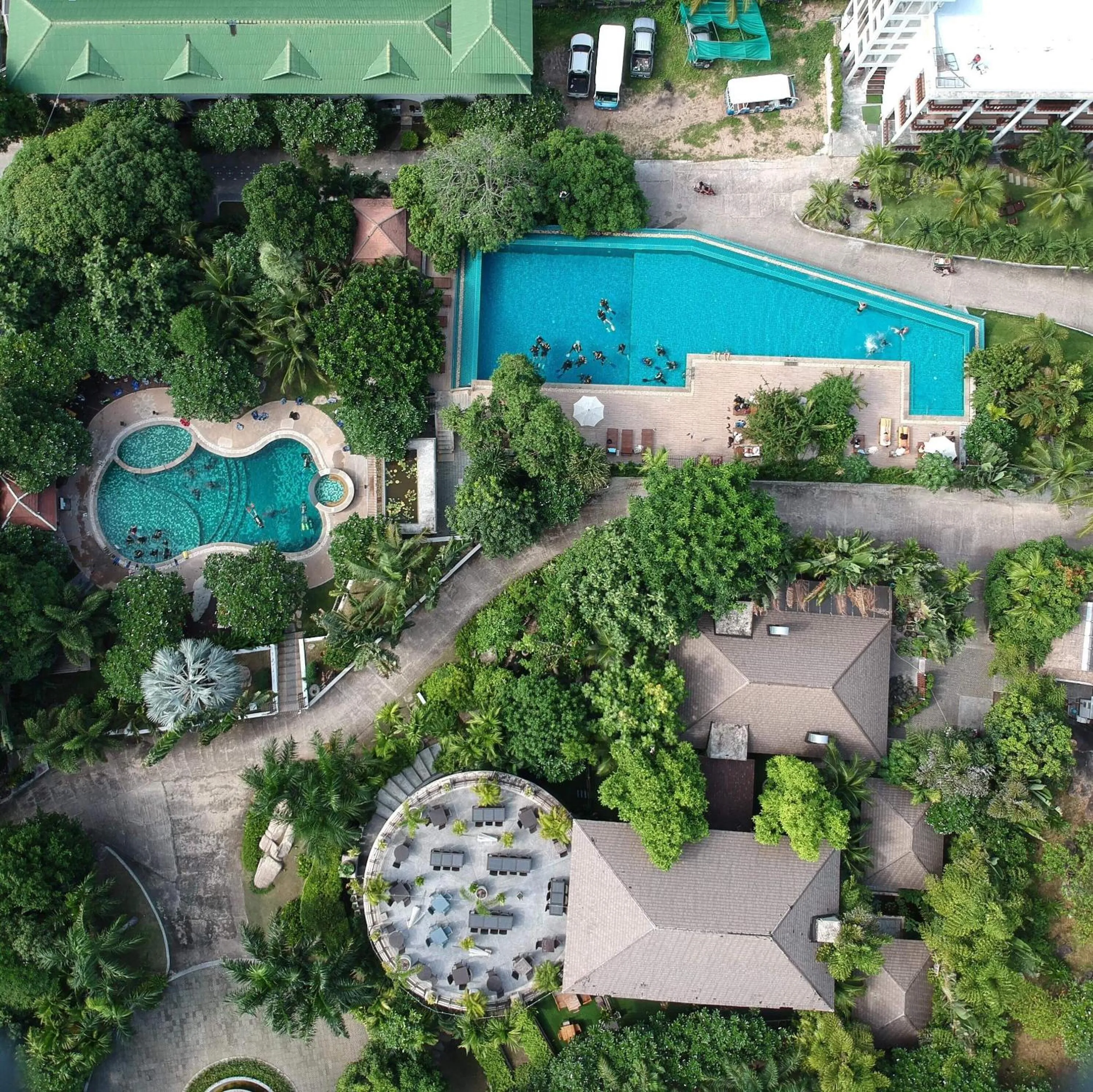 Swimming pool in Ban's Diving Resort