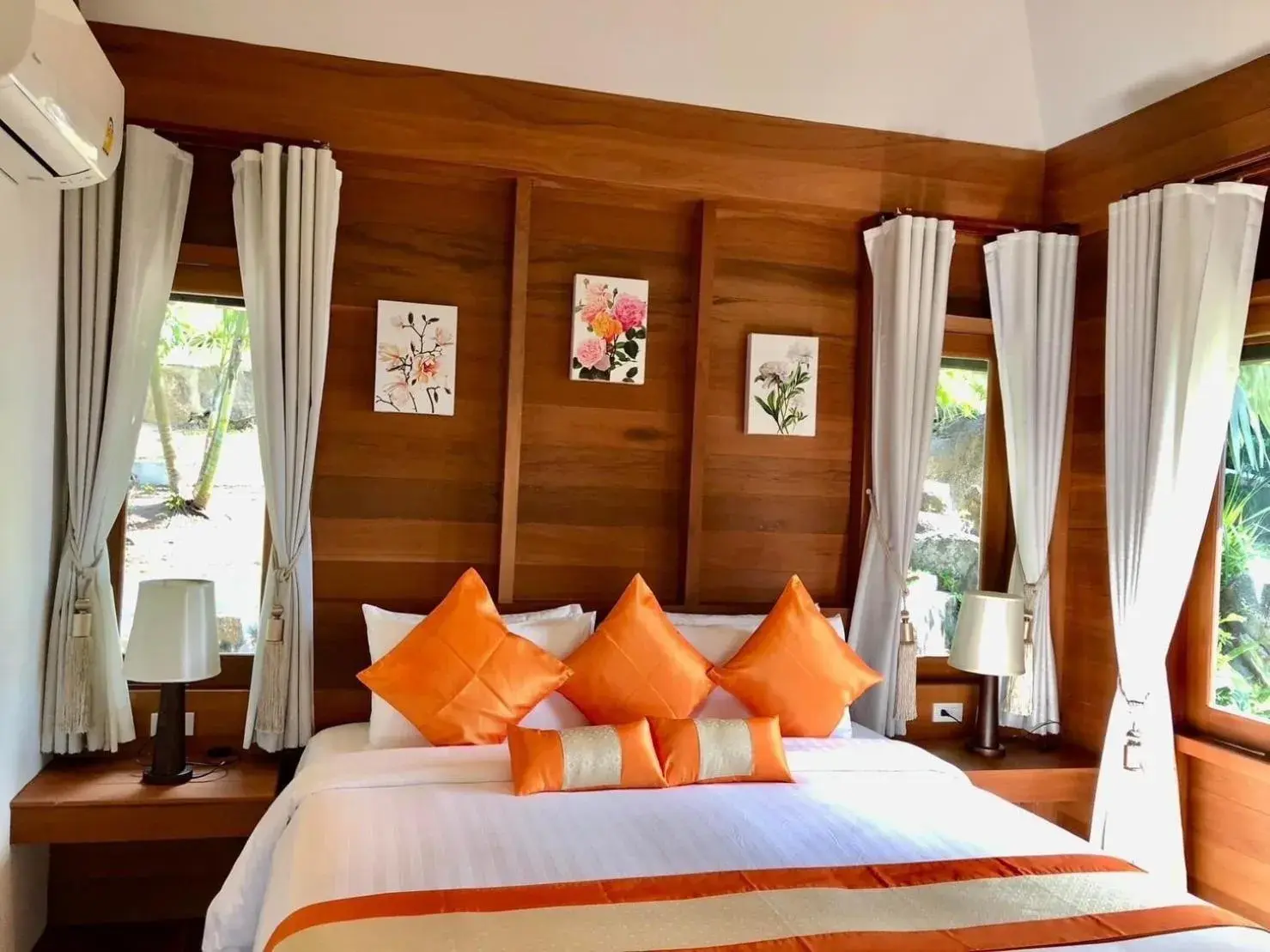 Two-Bedroom Villa in Ban's Diving Resort Two-Bedroom Villa in Ban's Diving Resort