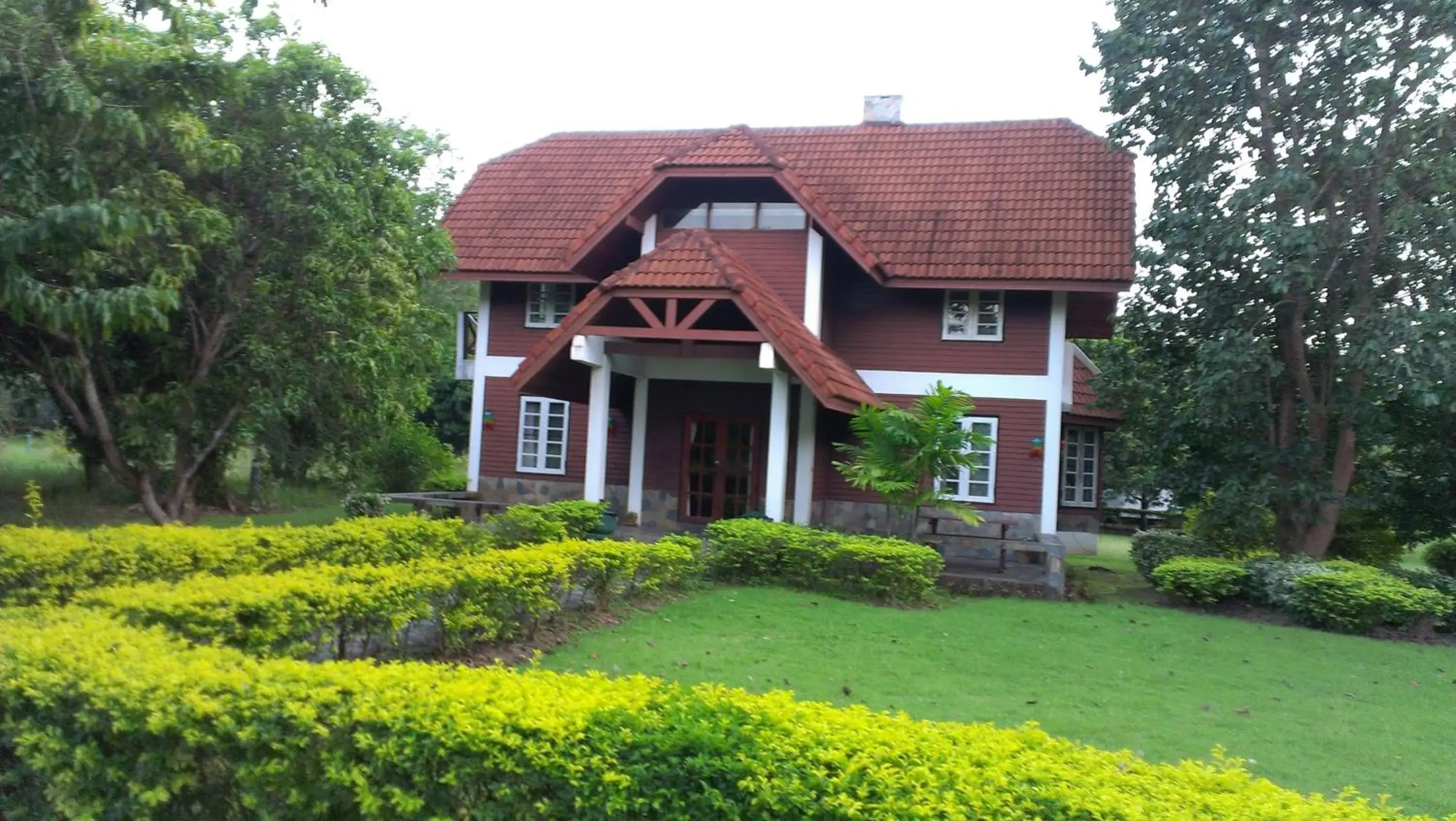 Deluxe Villa (6 Adults) in River Kwai Park & Resort Deluxe Villa (6 Adults) in River Kwai Park & Resort