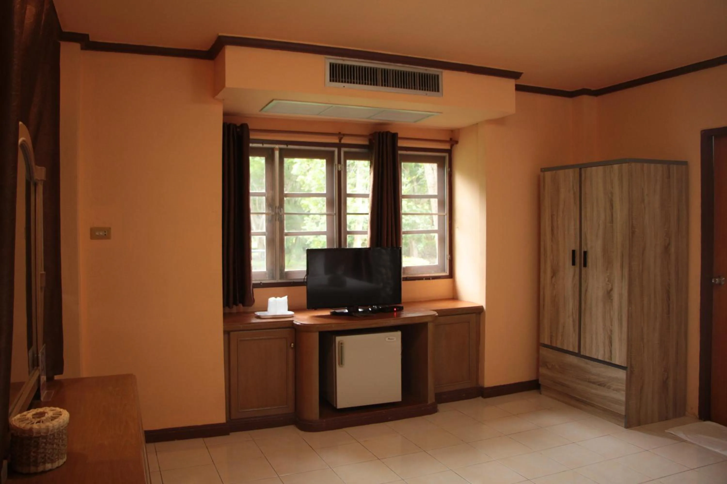 River Kwai Park & Resort