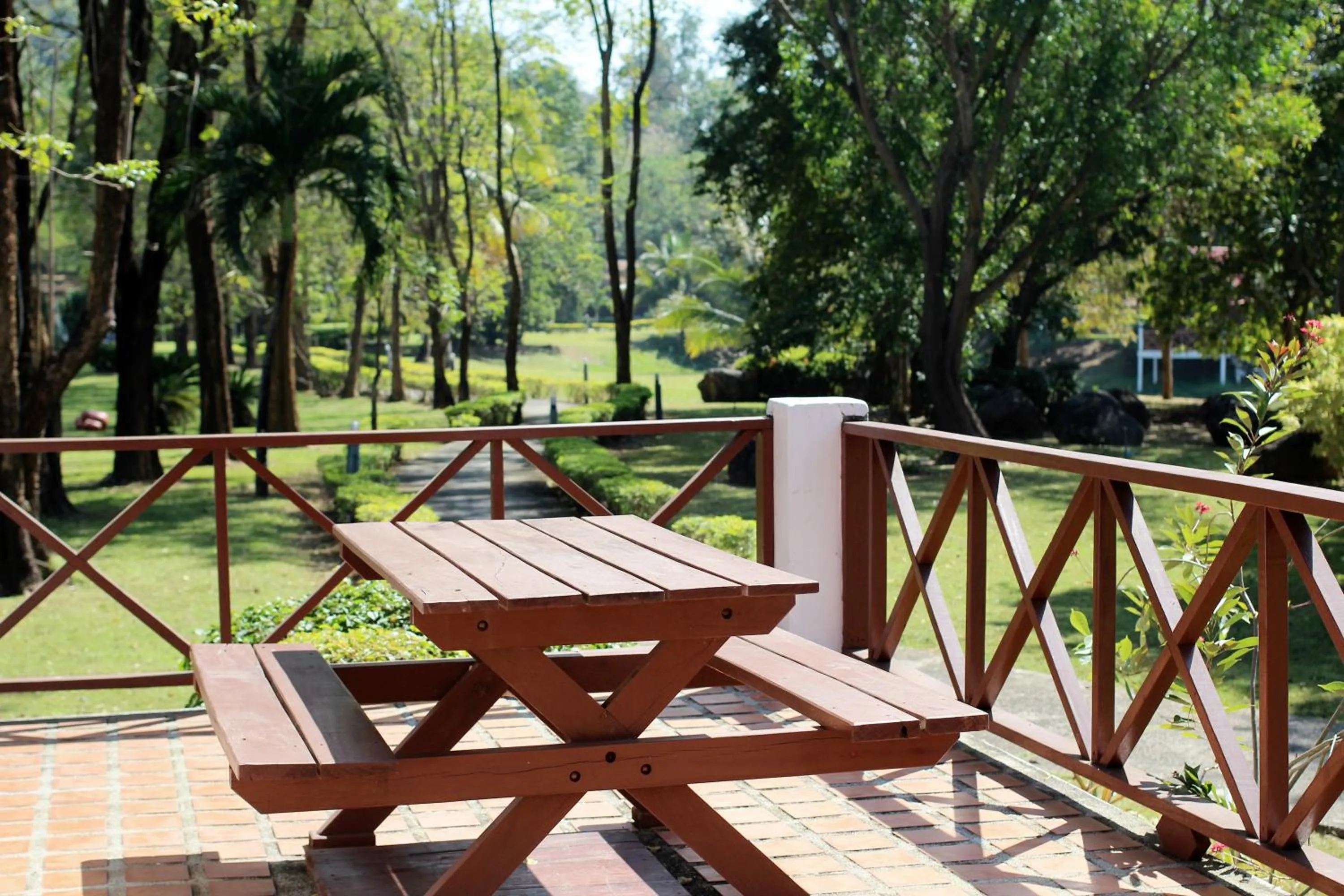 Restaurant/places to eat in River Kwai Park & Resort