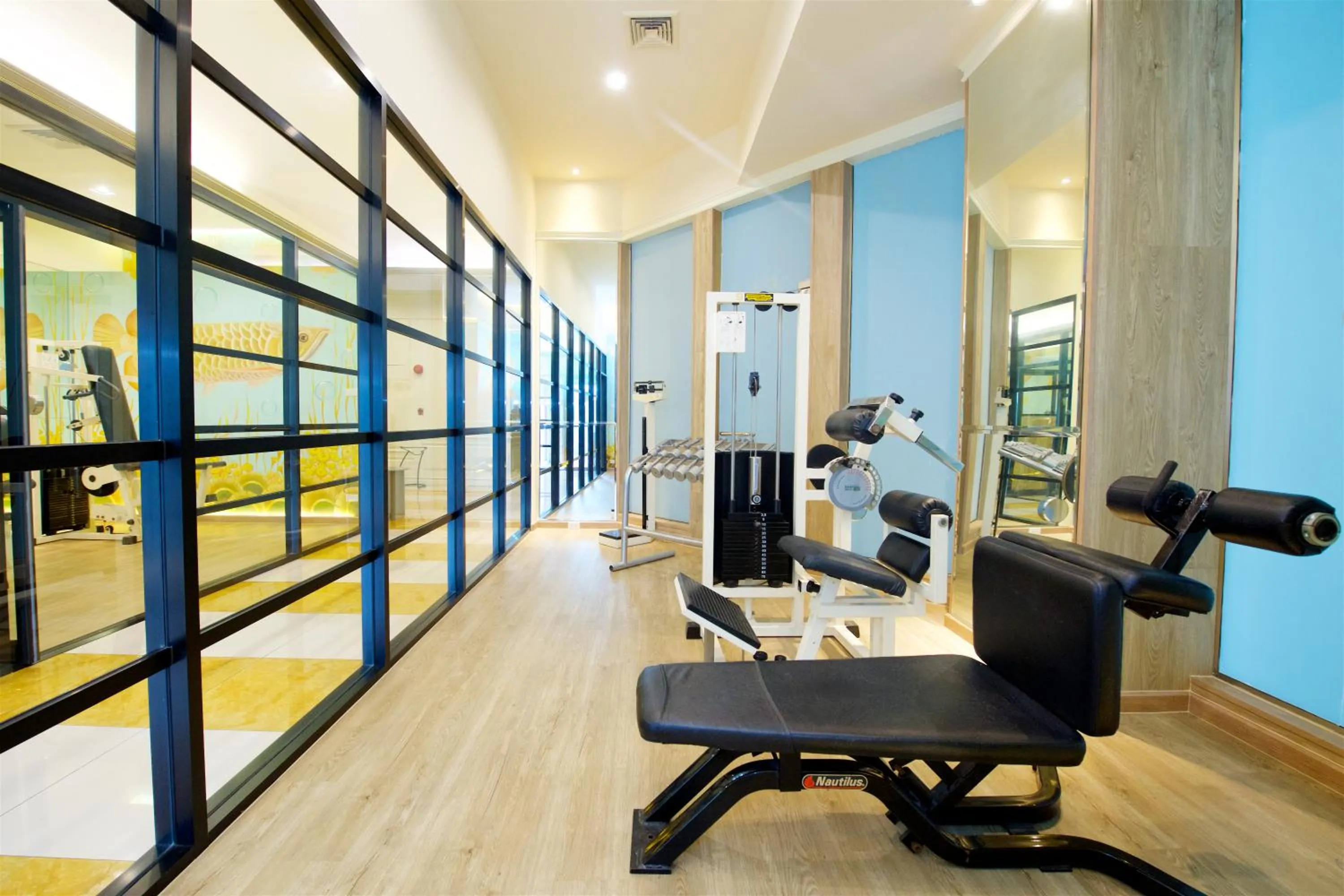 Fitness centre/facilities in Tongtara Riverview Hotel