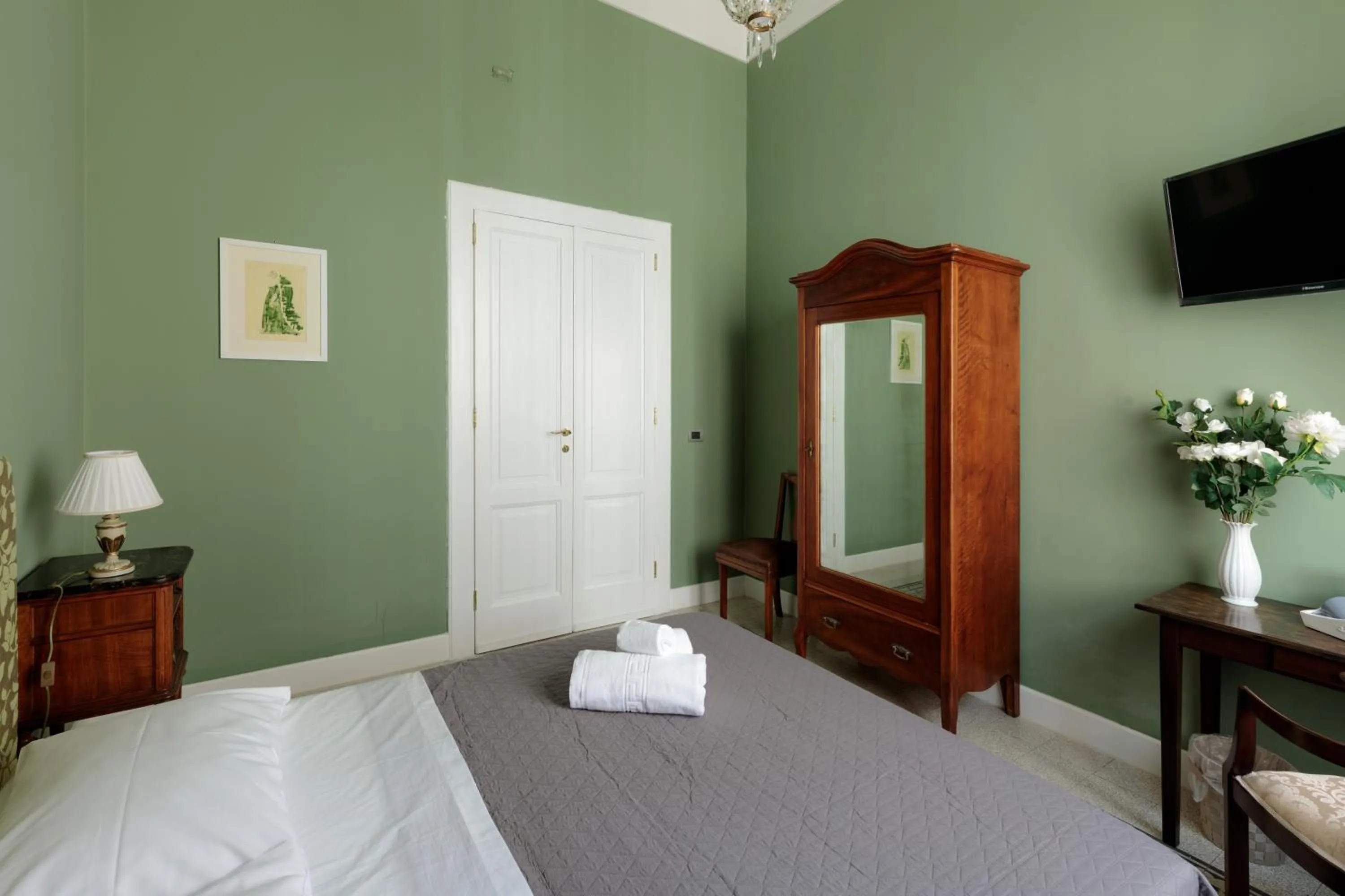 Photo of the whole room in Talia B&B Guest House