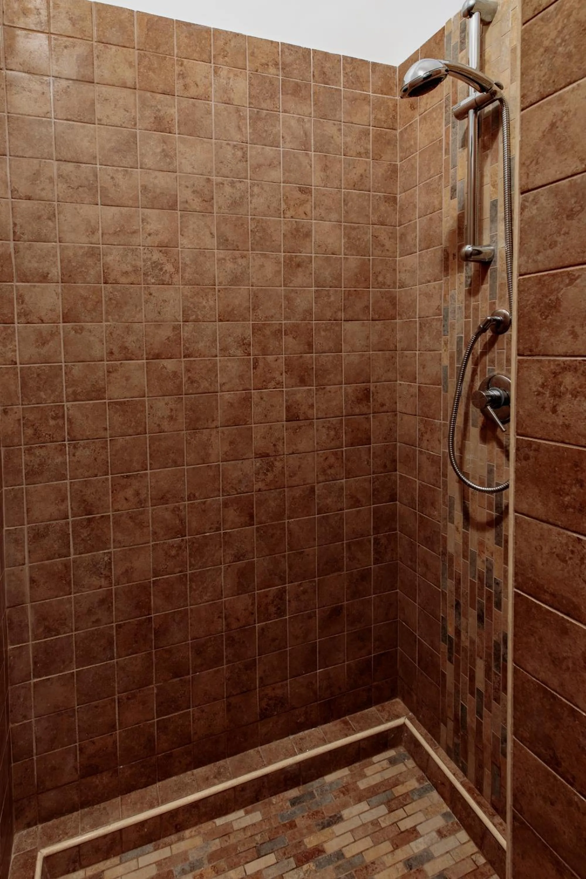 Shower in Talia B&B Guest House