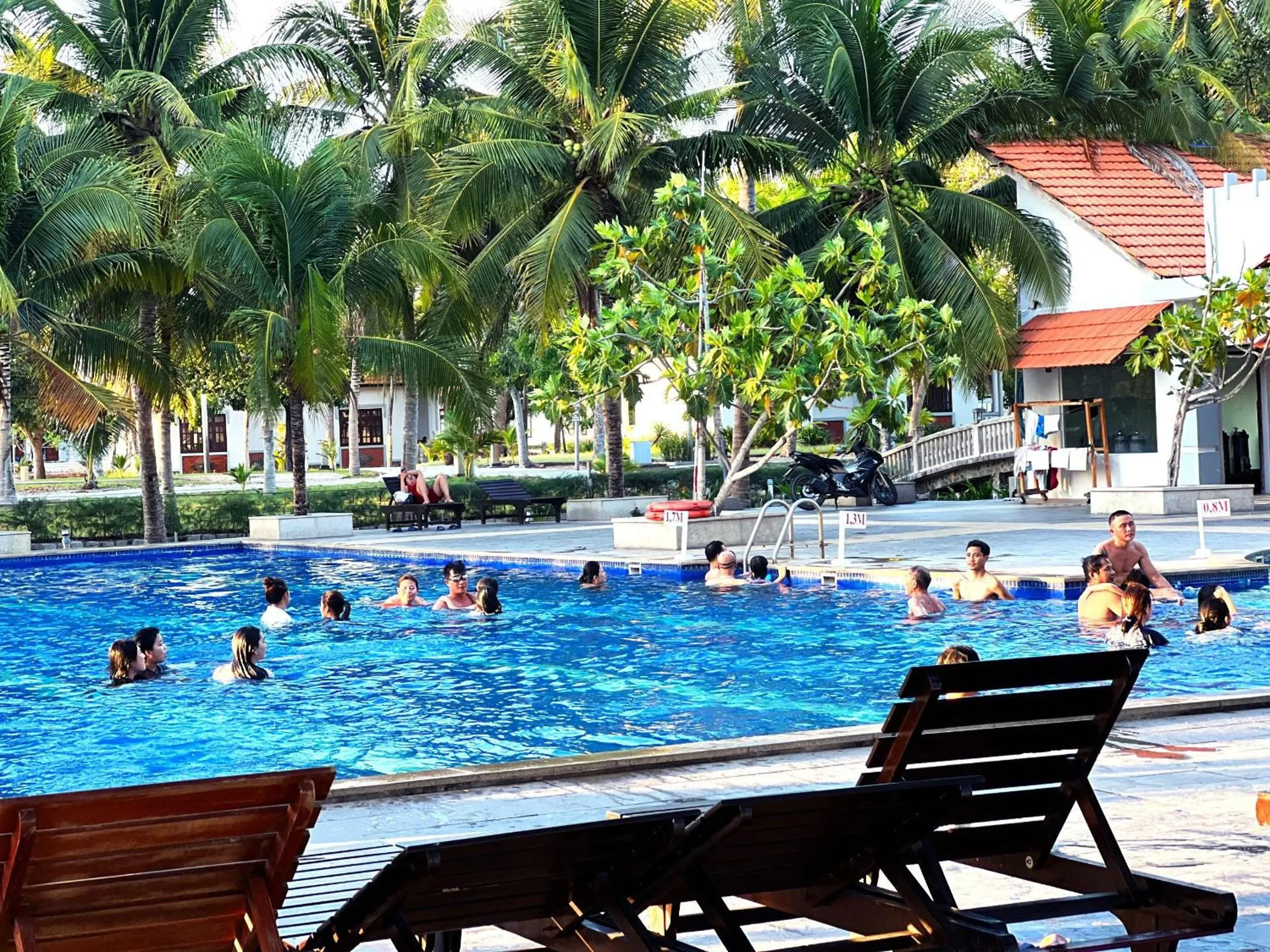 Swimming pool in Dat Lanh Beach Resort