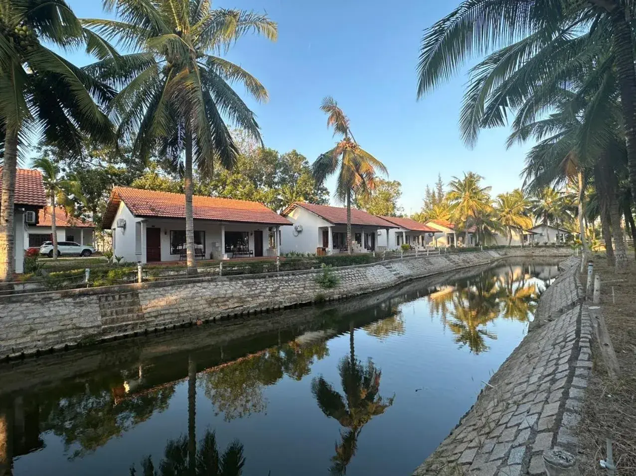 Deluxe Double or Twin Room with River View in Dat Lanh Beach Resort Deluxe Double or Twin Room with River View in Dat Lanh Beach Resort