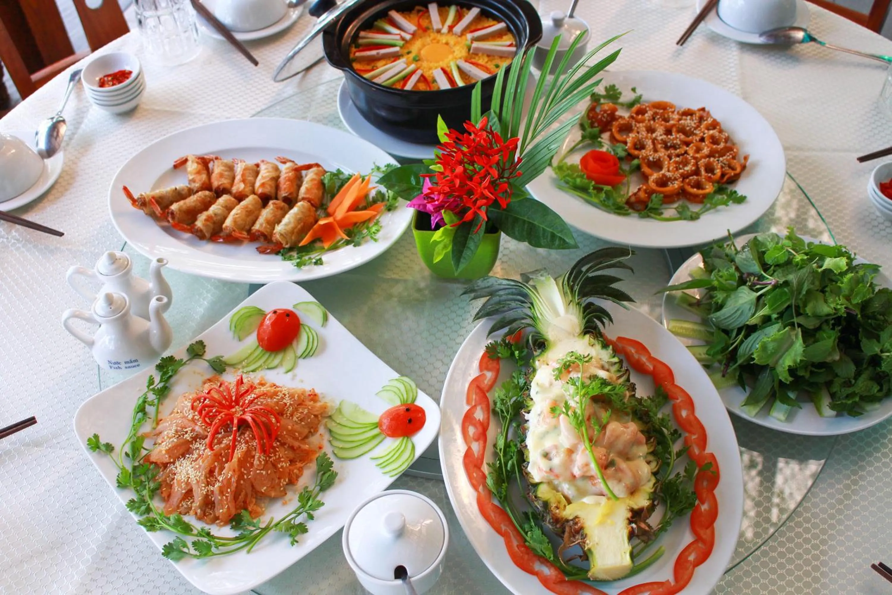 Food and drinks in Dat Lanh Beach Resort