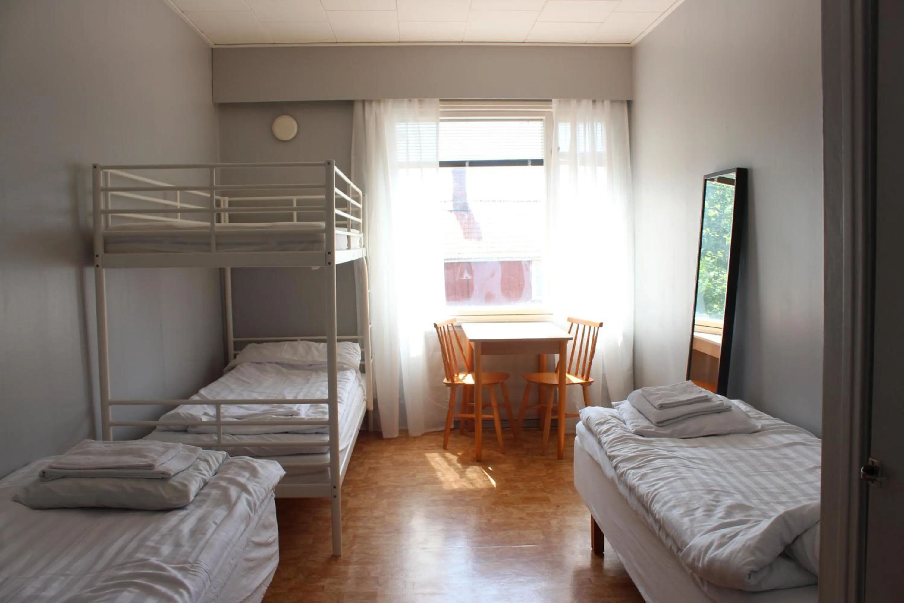 Property building, Bed in Nalles Gästhem