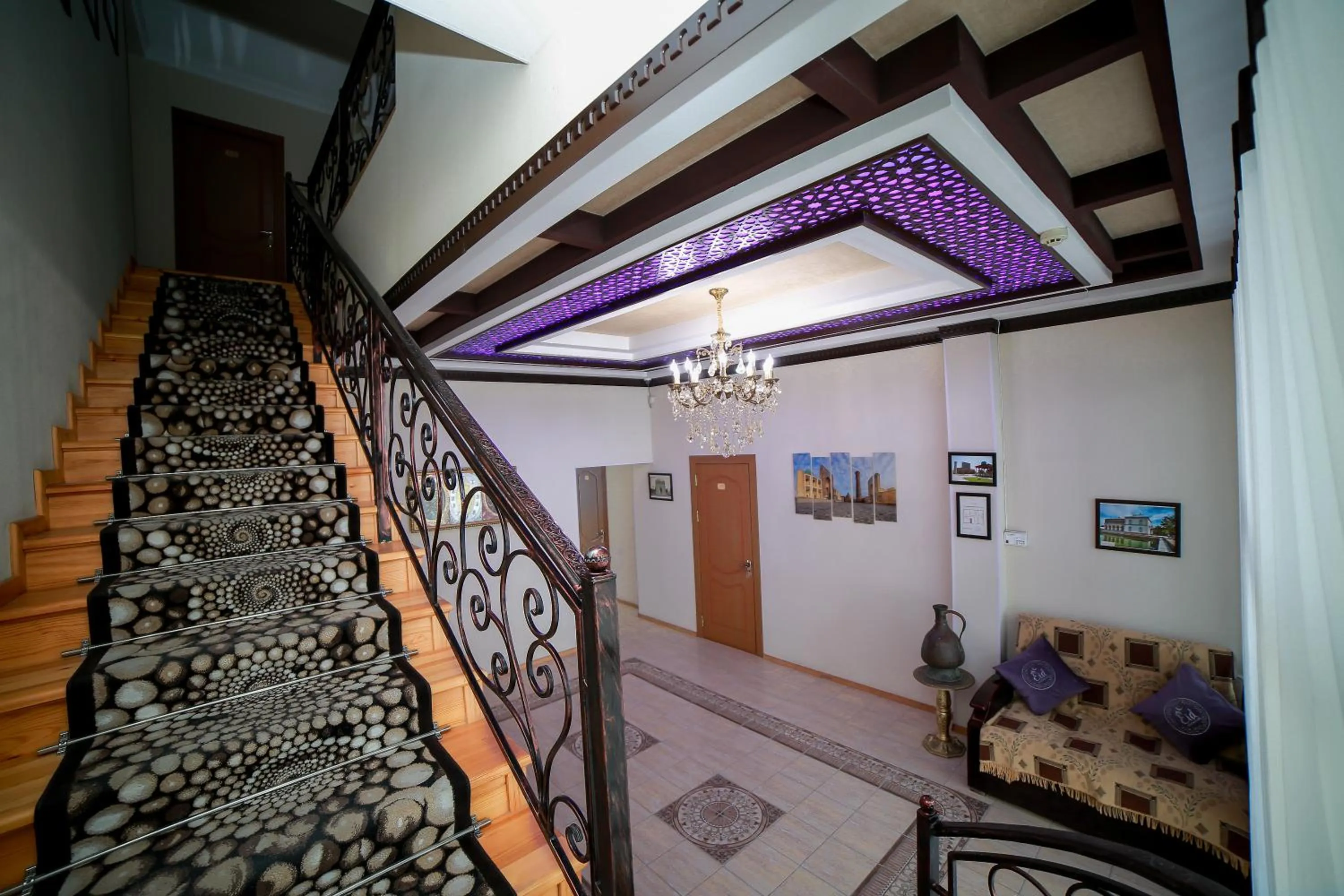 Seating area in Hotel RAYHON BOUTIQUE