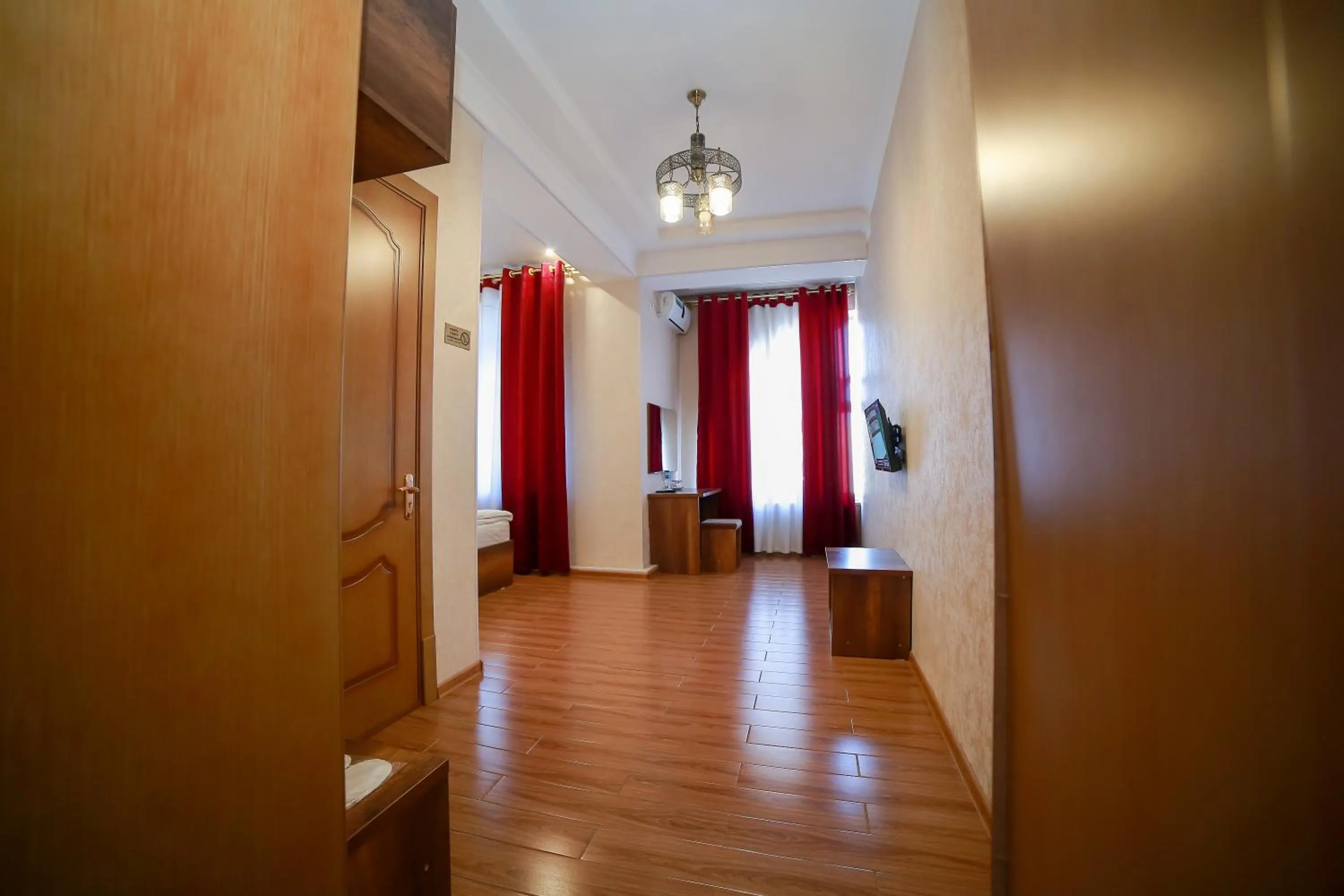 wardrobe in Hotel RAYHON BOUTIQUE