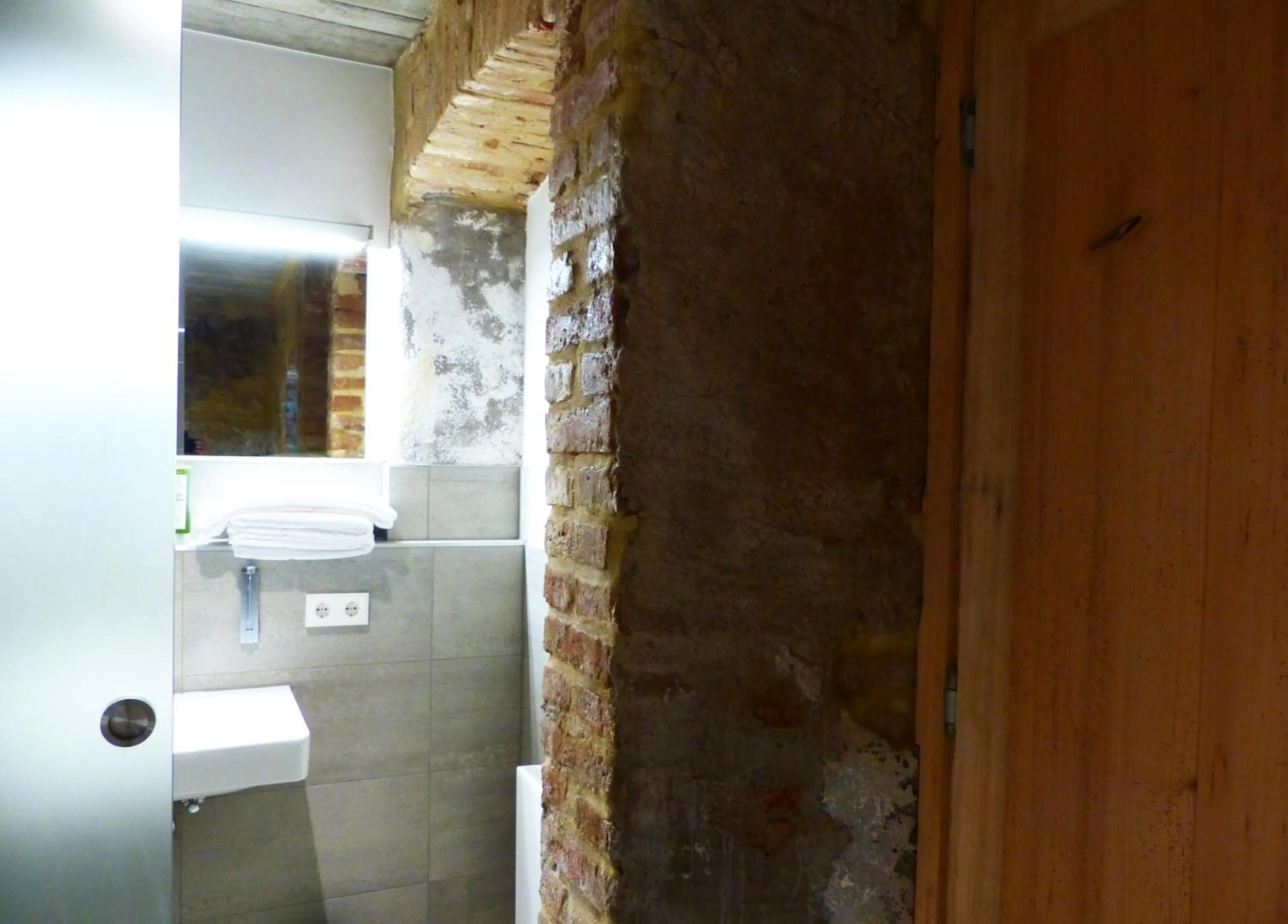 Bathroom in DIE KRONE - Hotel Garni