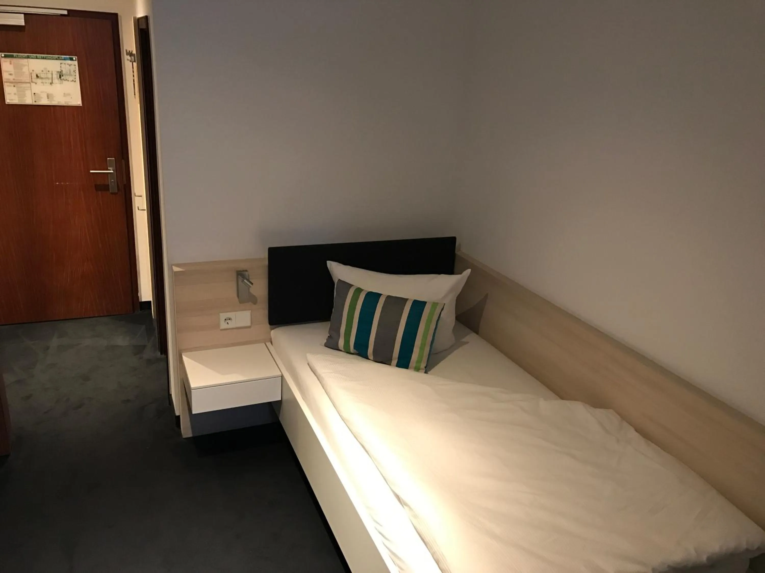 Decorative detail, Bed in DIE KRONE - Hotel Garni