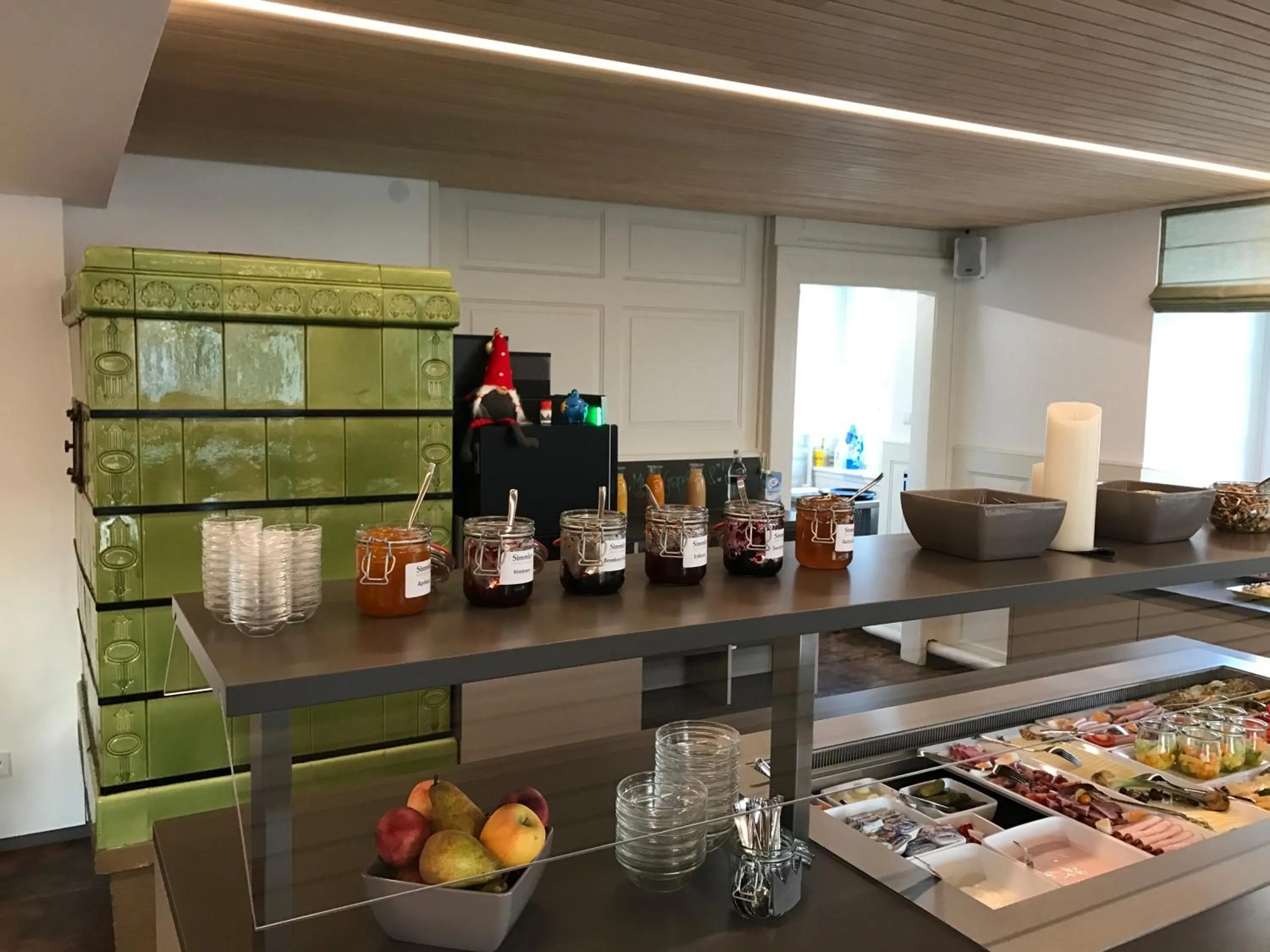 Buffet breakfast in DIE KRONE - Hotel Garni