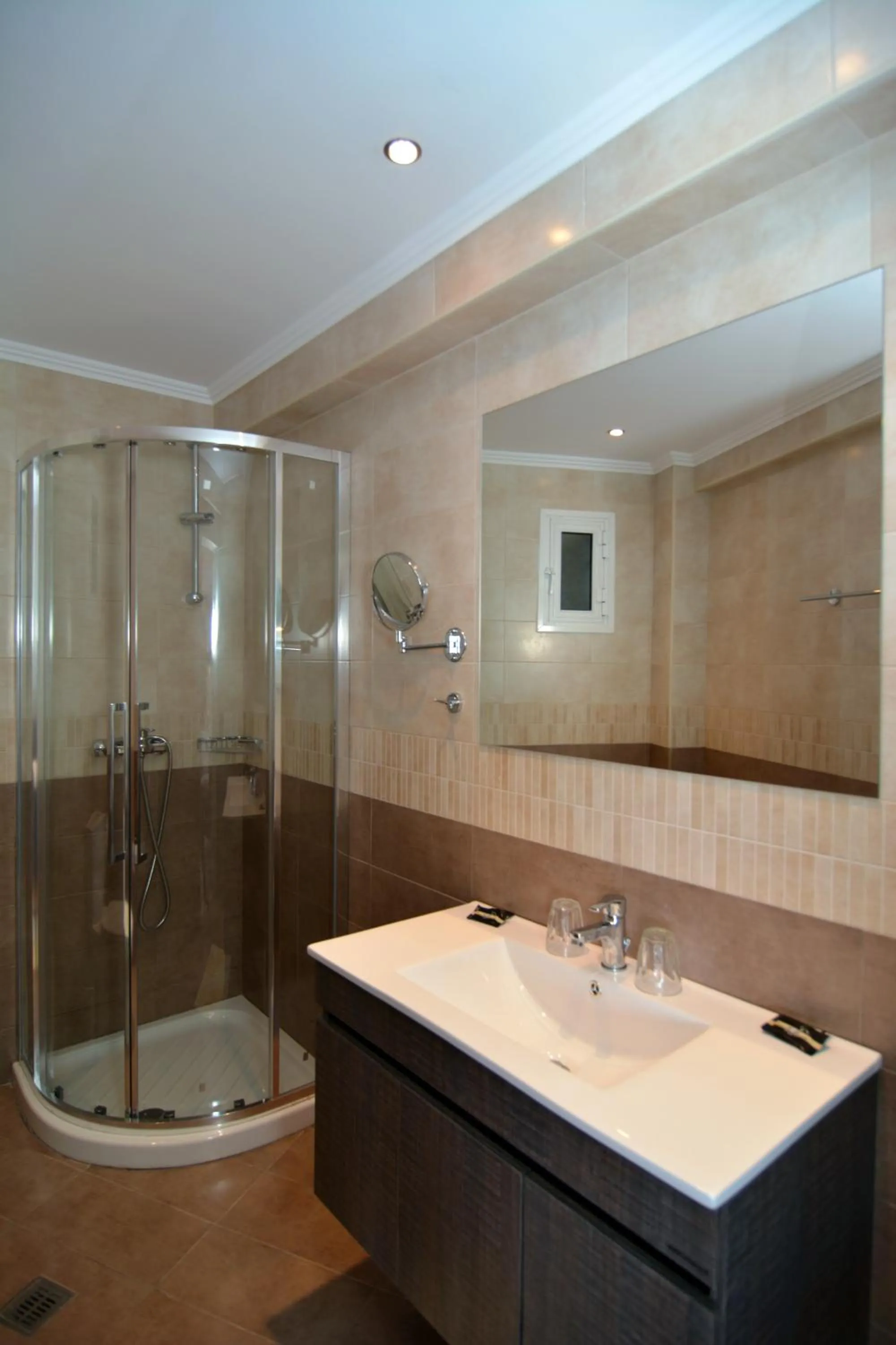 Bathroom in Canvas by Mitsis Belvedere