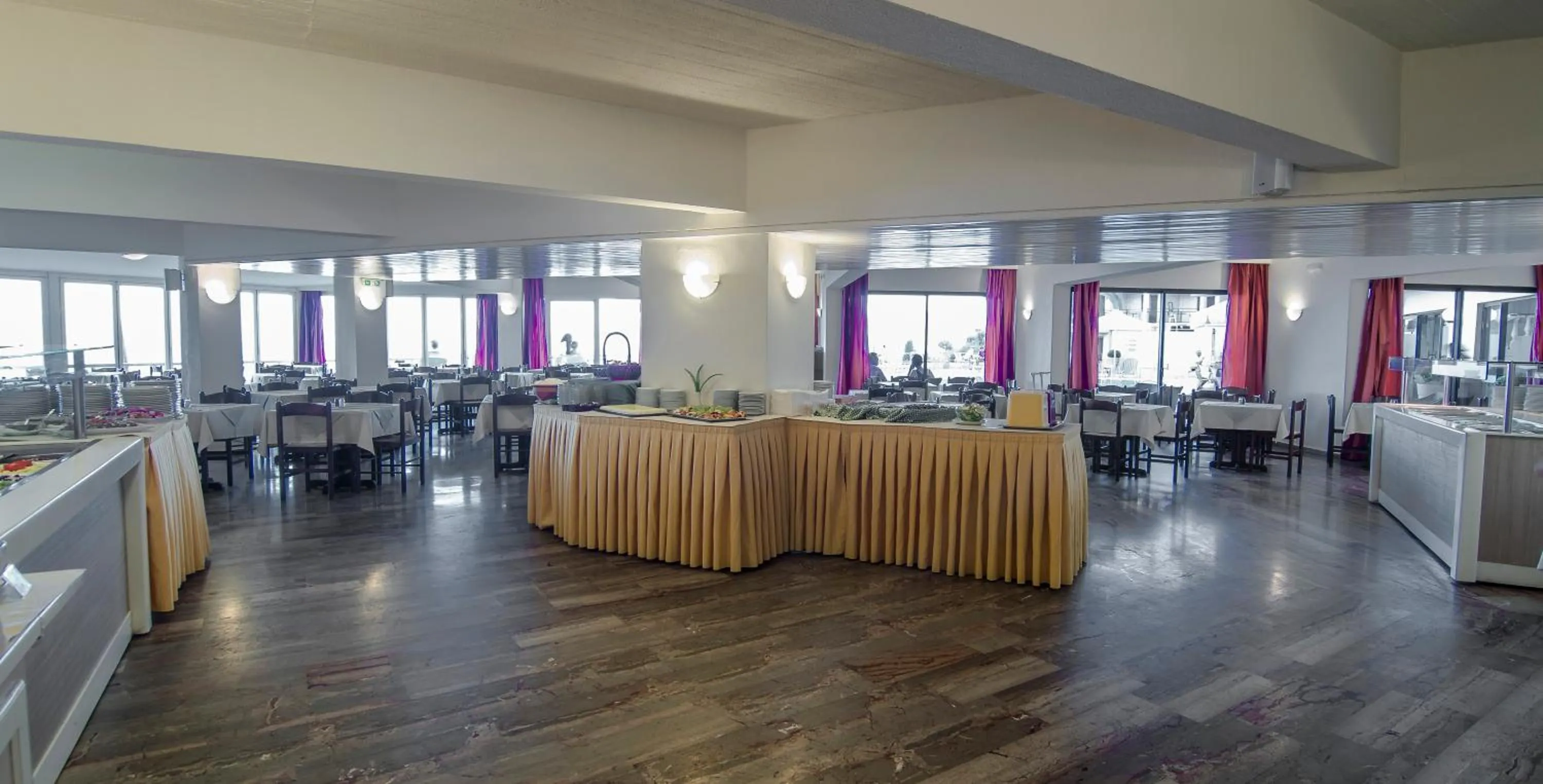 Restaurant/places to eat in Canvas by Mitsis Belvedere