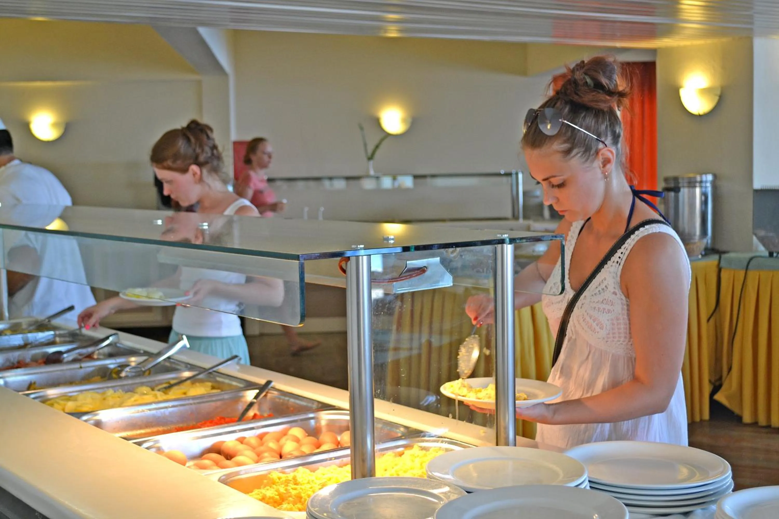 Restaurant/places to eat in Canvas by Mitsis Belvedere