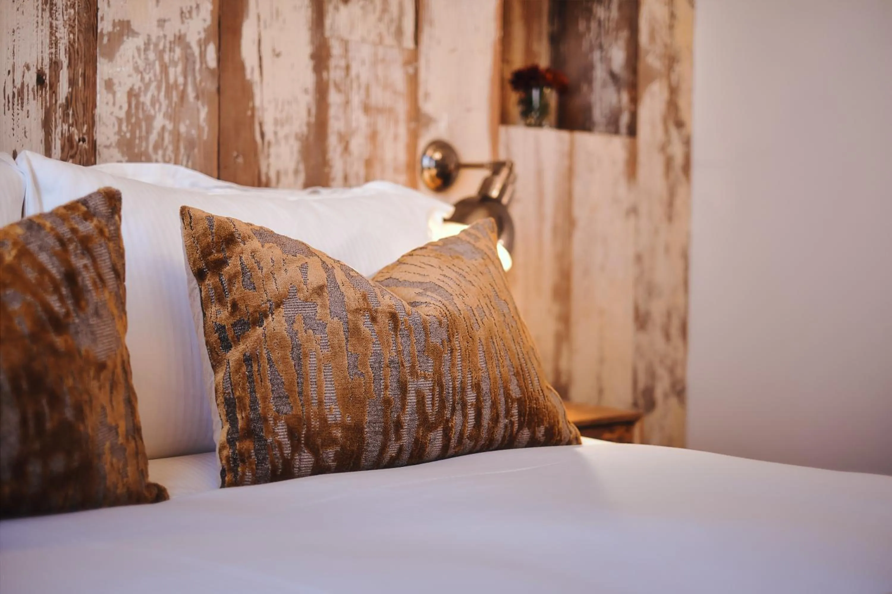 Bed in The Black Lion Pub & Boutique Guesthouse