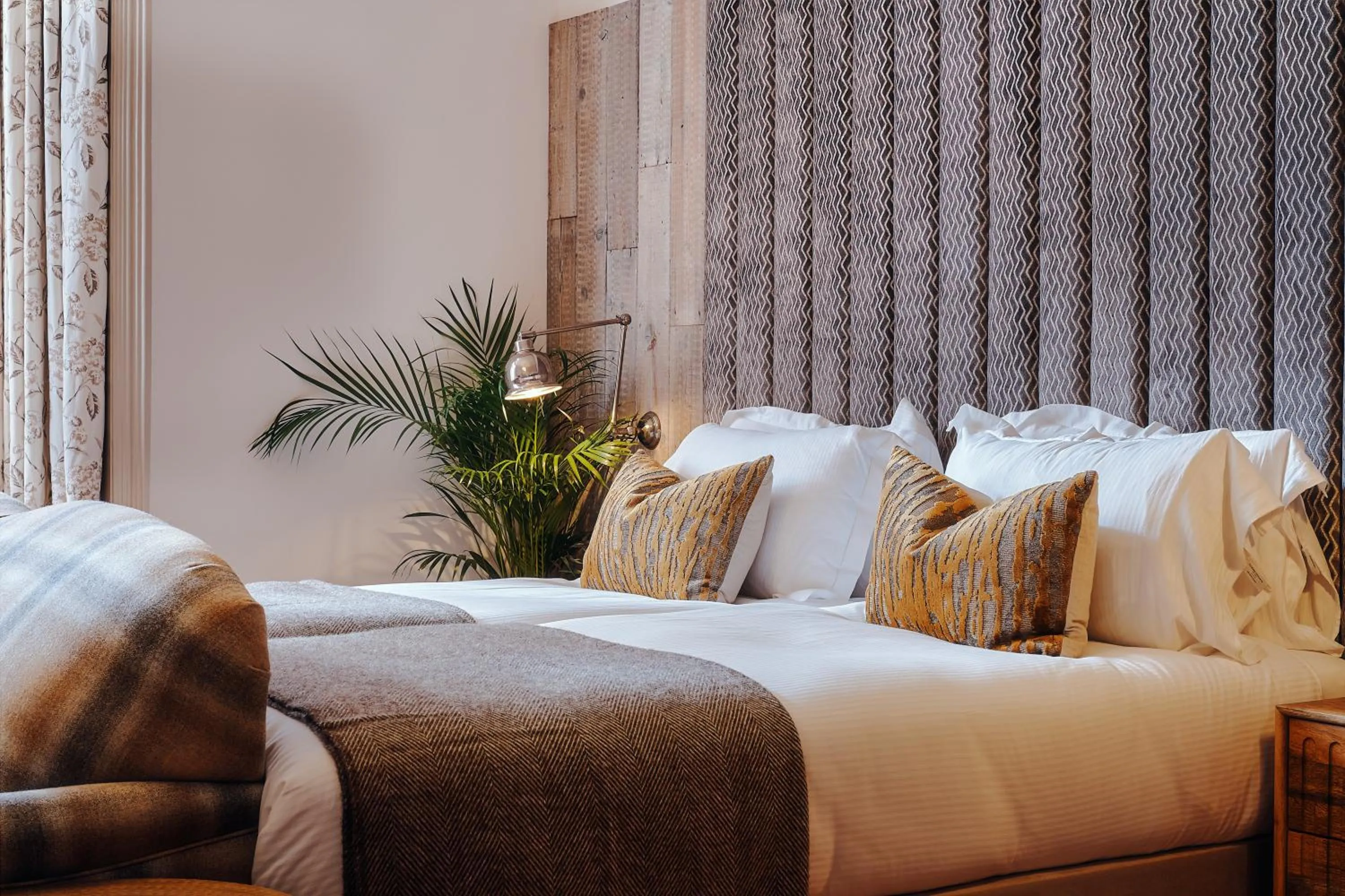 Bed in The Black Lion Pub & Boutique Guesthouse