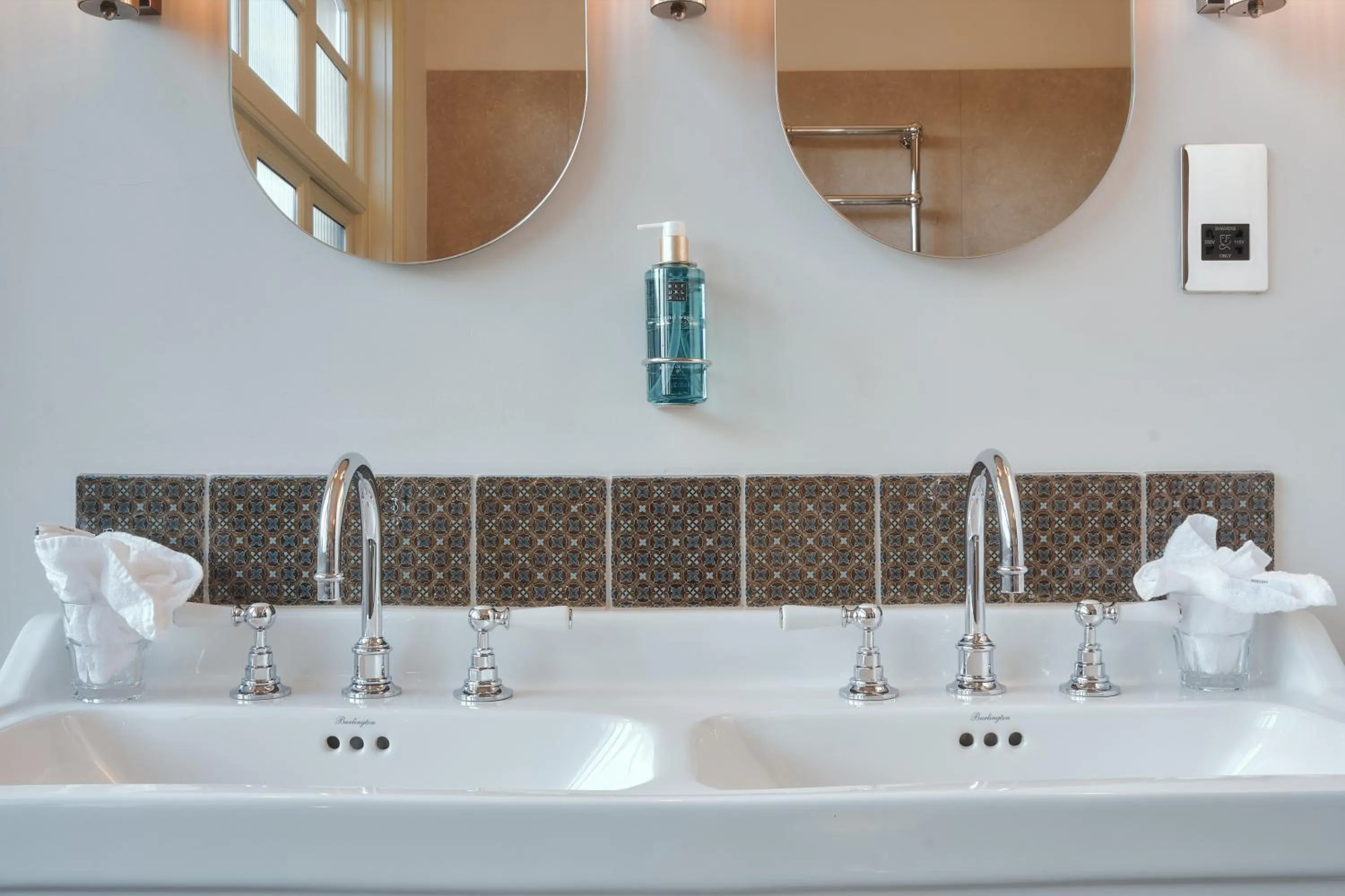 Bathroom in The Black Lion Pub & Boutique Guesthouse