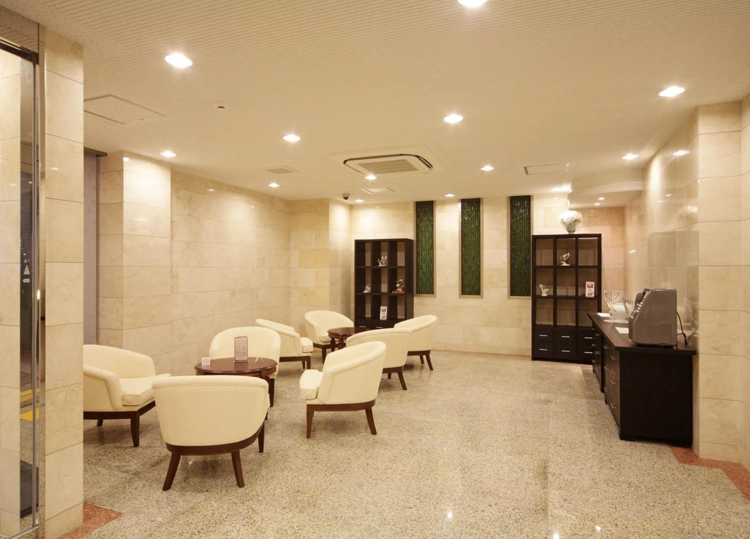 Lobby or reception in Smile Hotel Nara