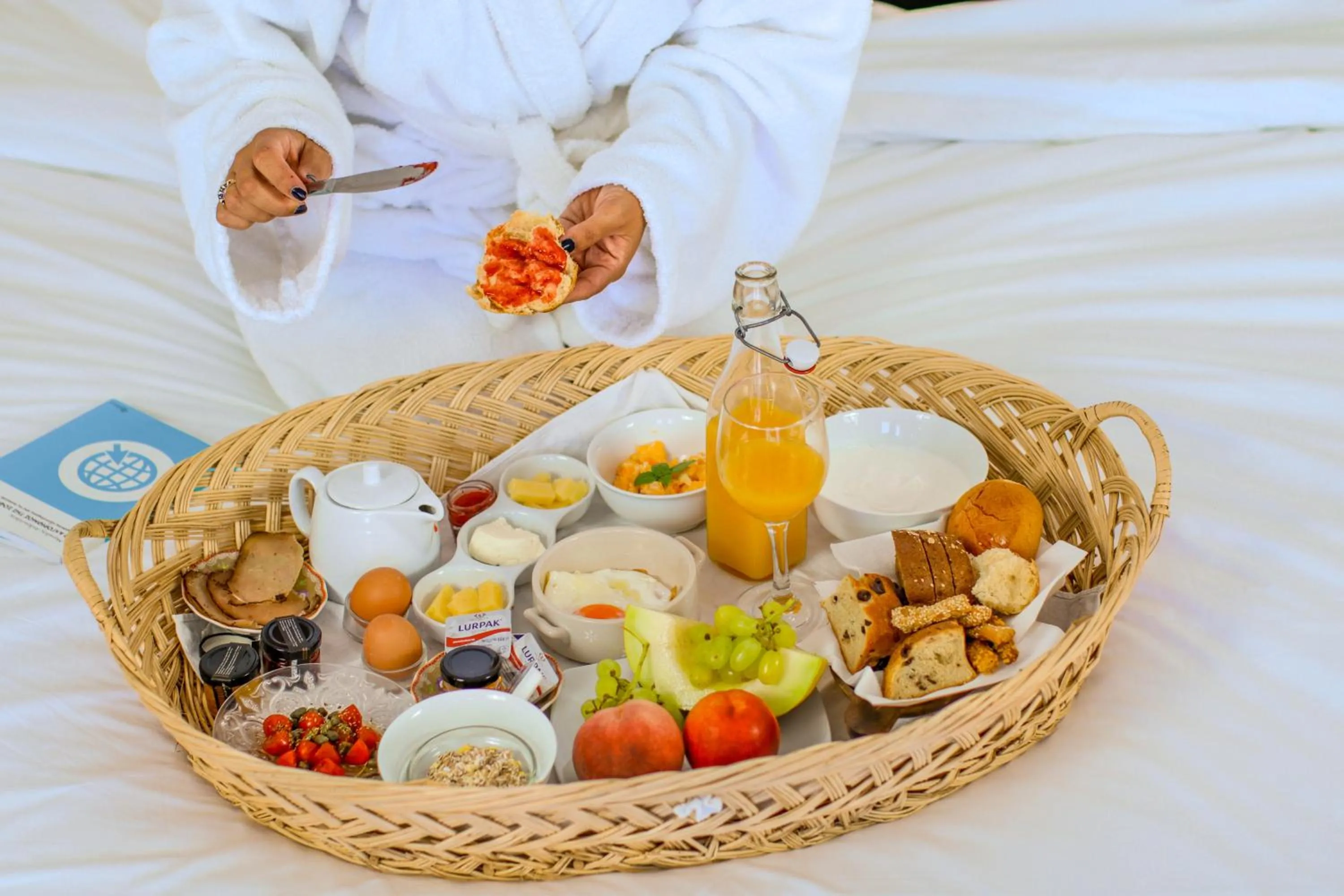 Food and drinks in Pino di Loto Boutique Bed & Breakfast