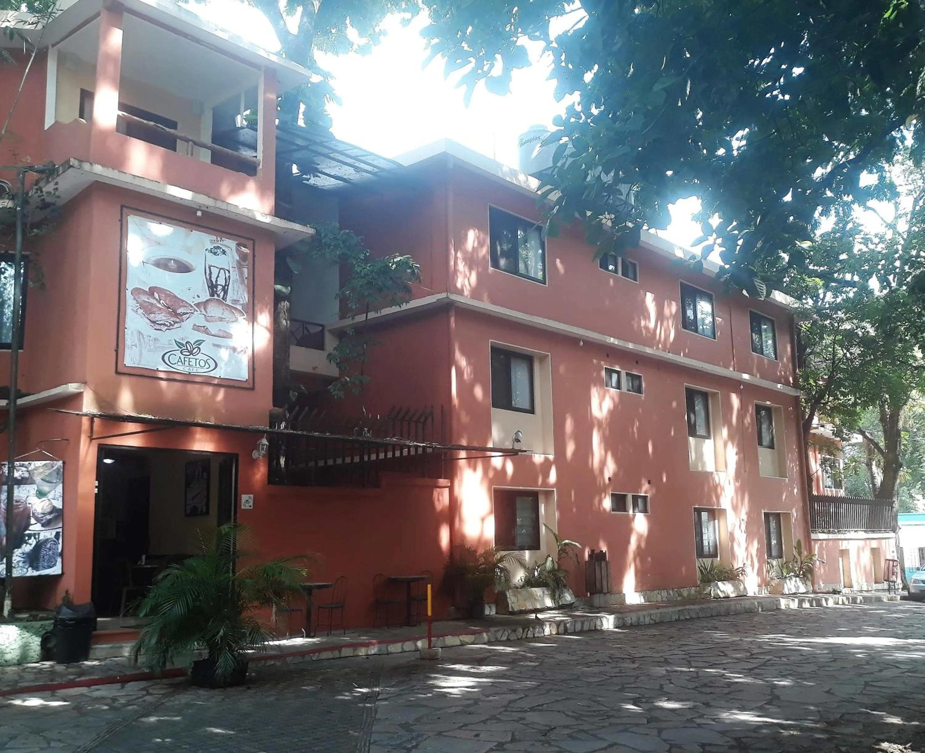 Property building in Maya Tulipanes Express