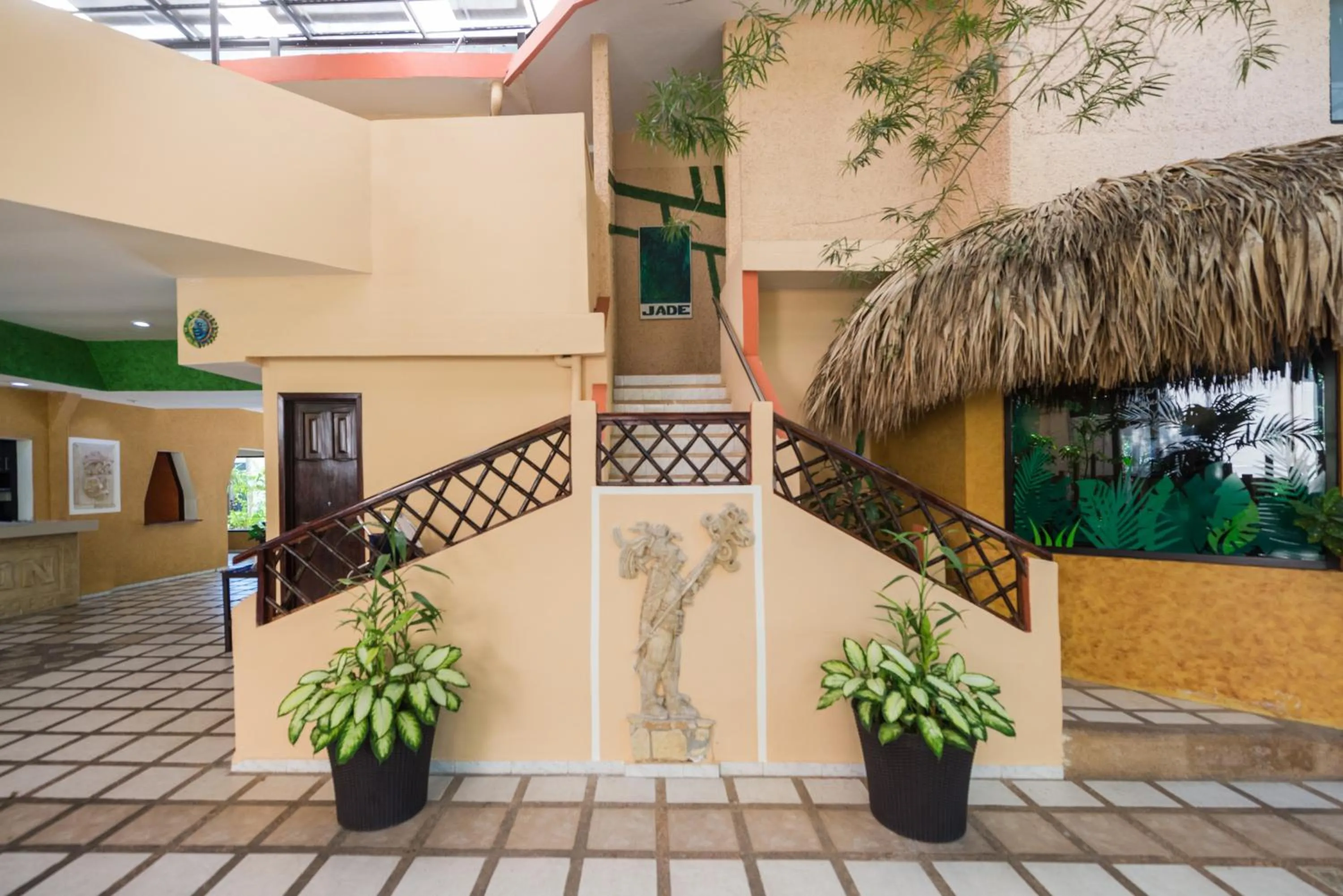 Massage in Maya Tulipanes Express