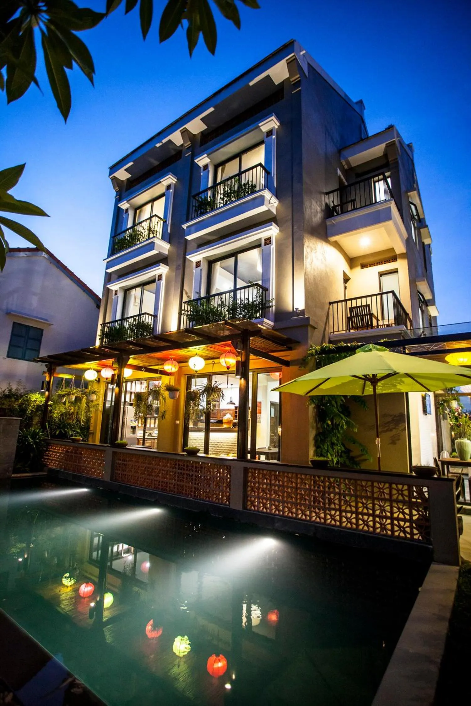 Swimming pool in Sông Lụa (Silk River Villa)