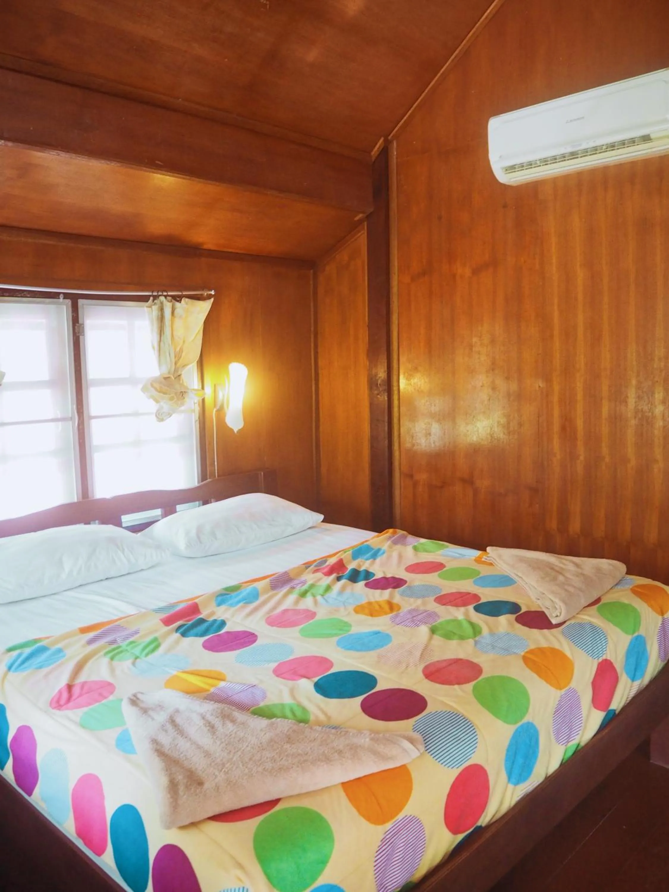 Bed in Silver Sands Resort - Koh Tao