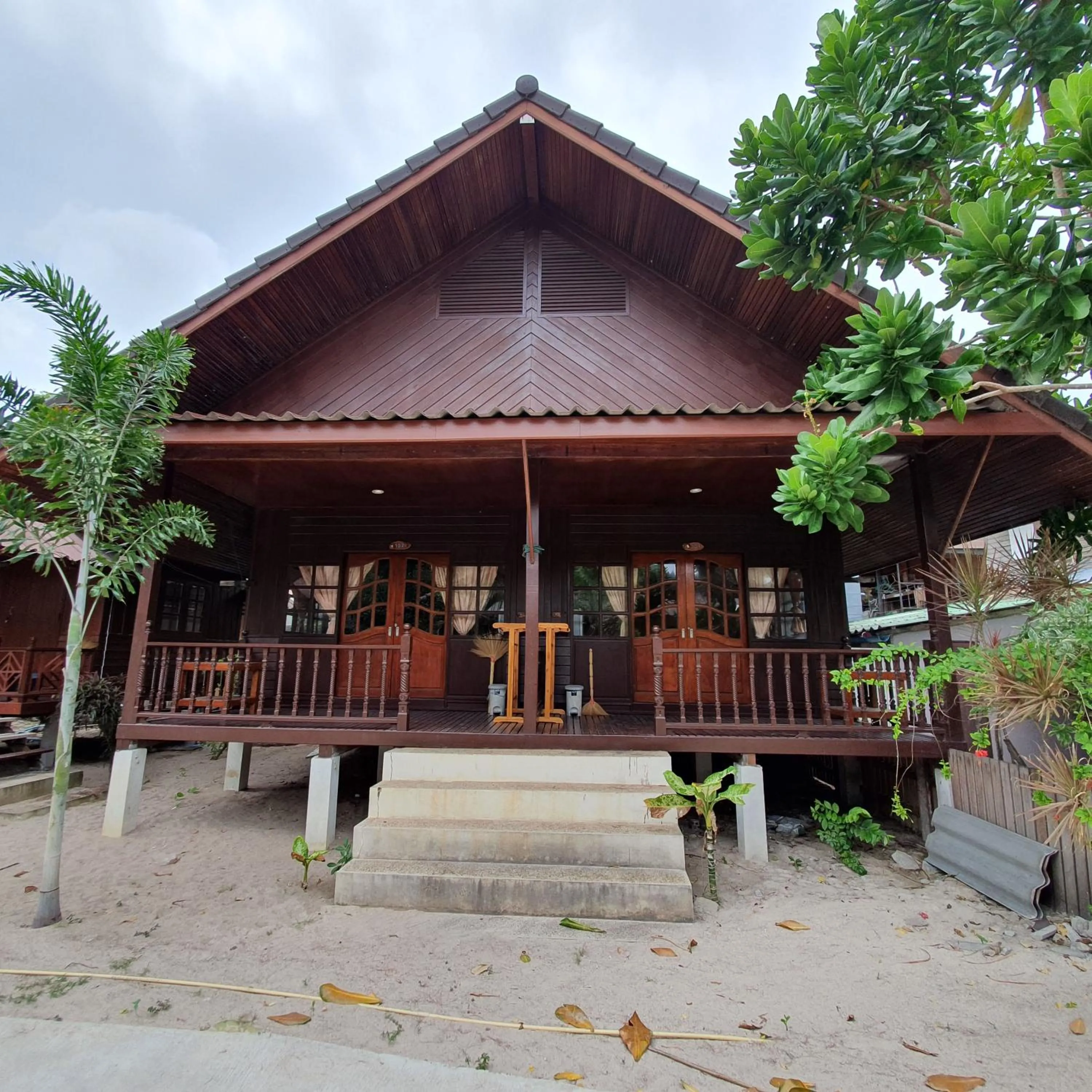 Facade/entrance in Silver Sands Resort - Koh Tao
