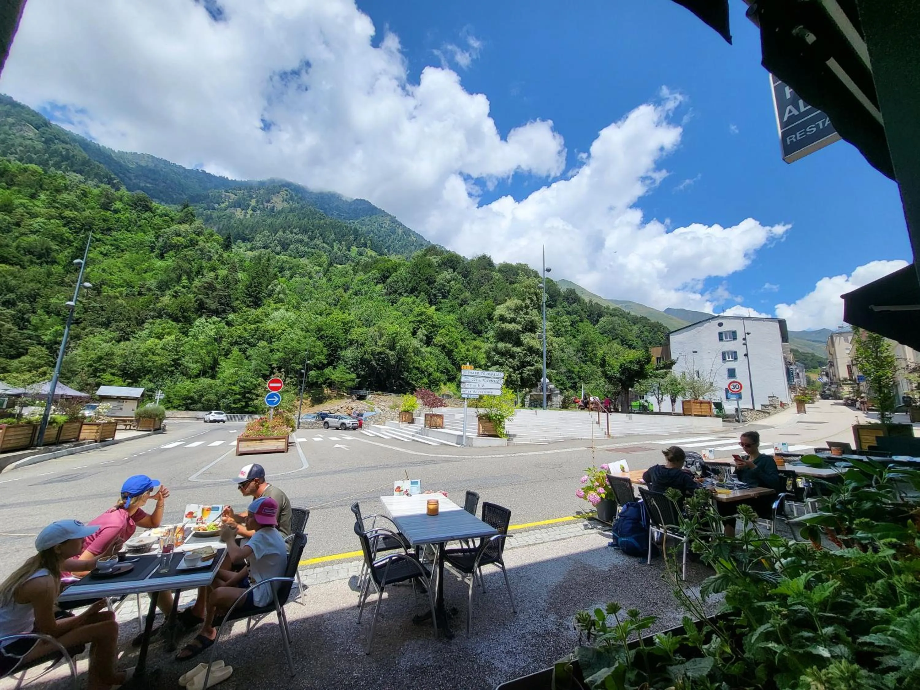 Property building in Hôtel Alphée