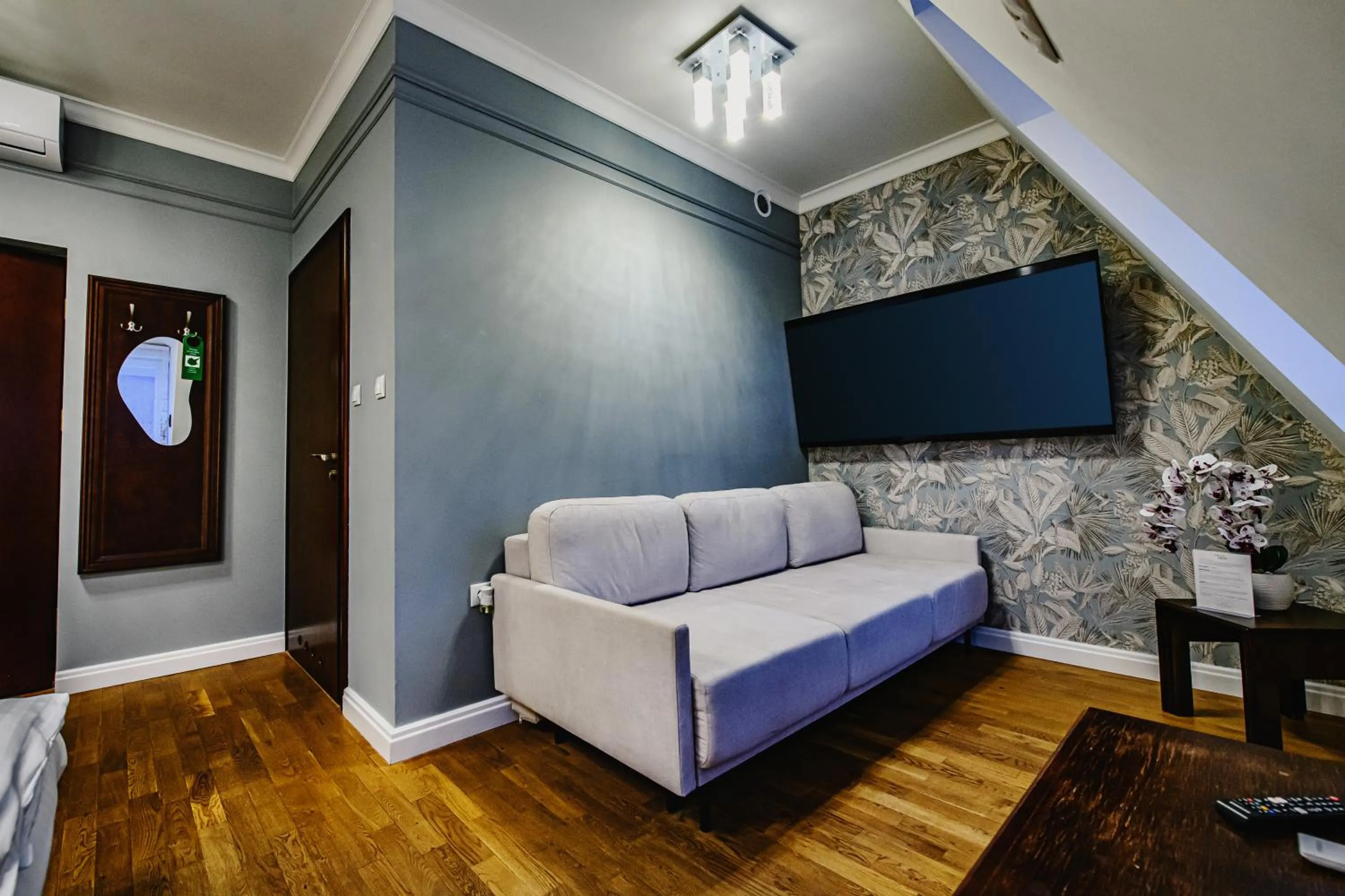 Photo of the whole room in Villa Neve