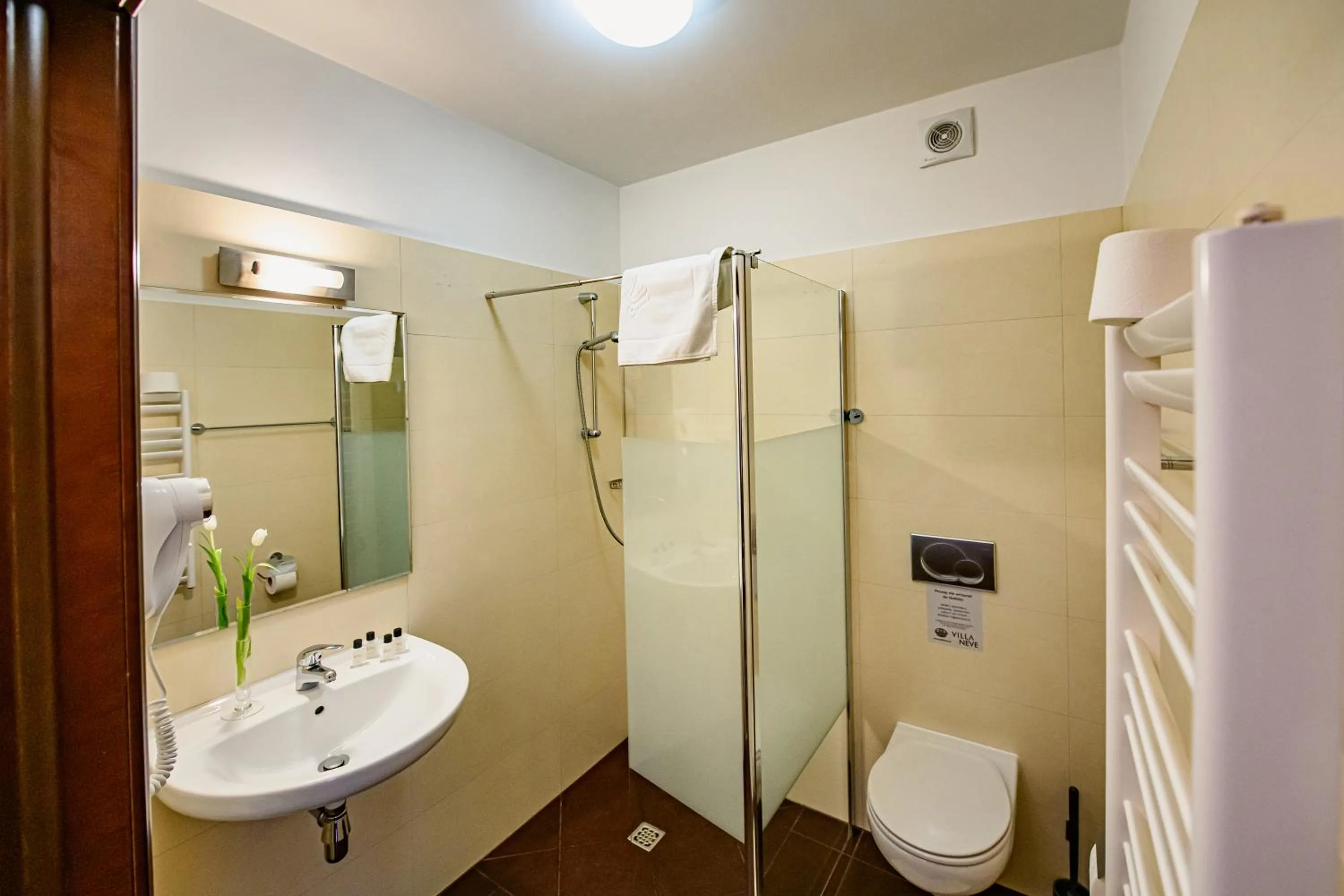 Bathroom in Villa Neve