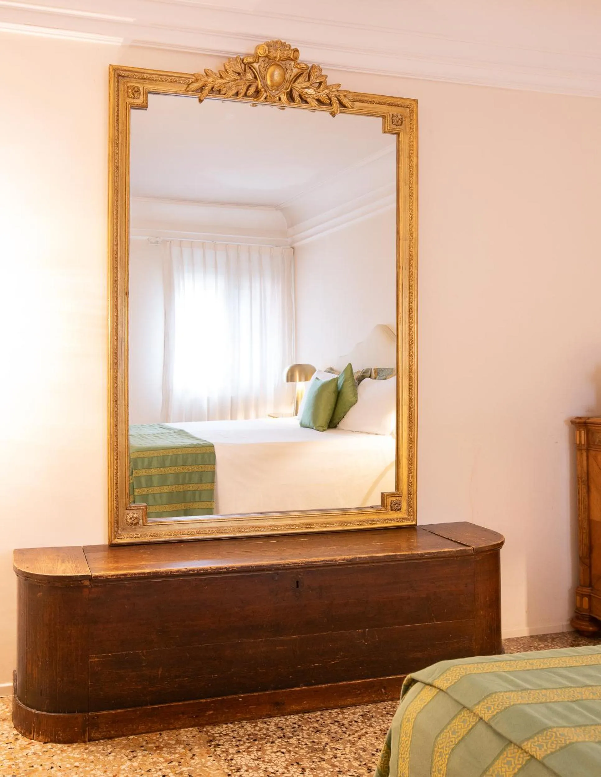 Bedroom, Bed in Palazzetto Pisani Grand Canal