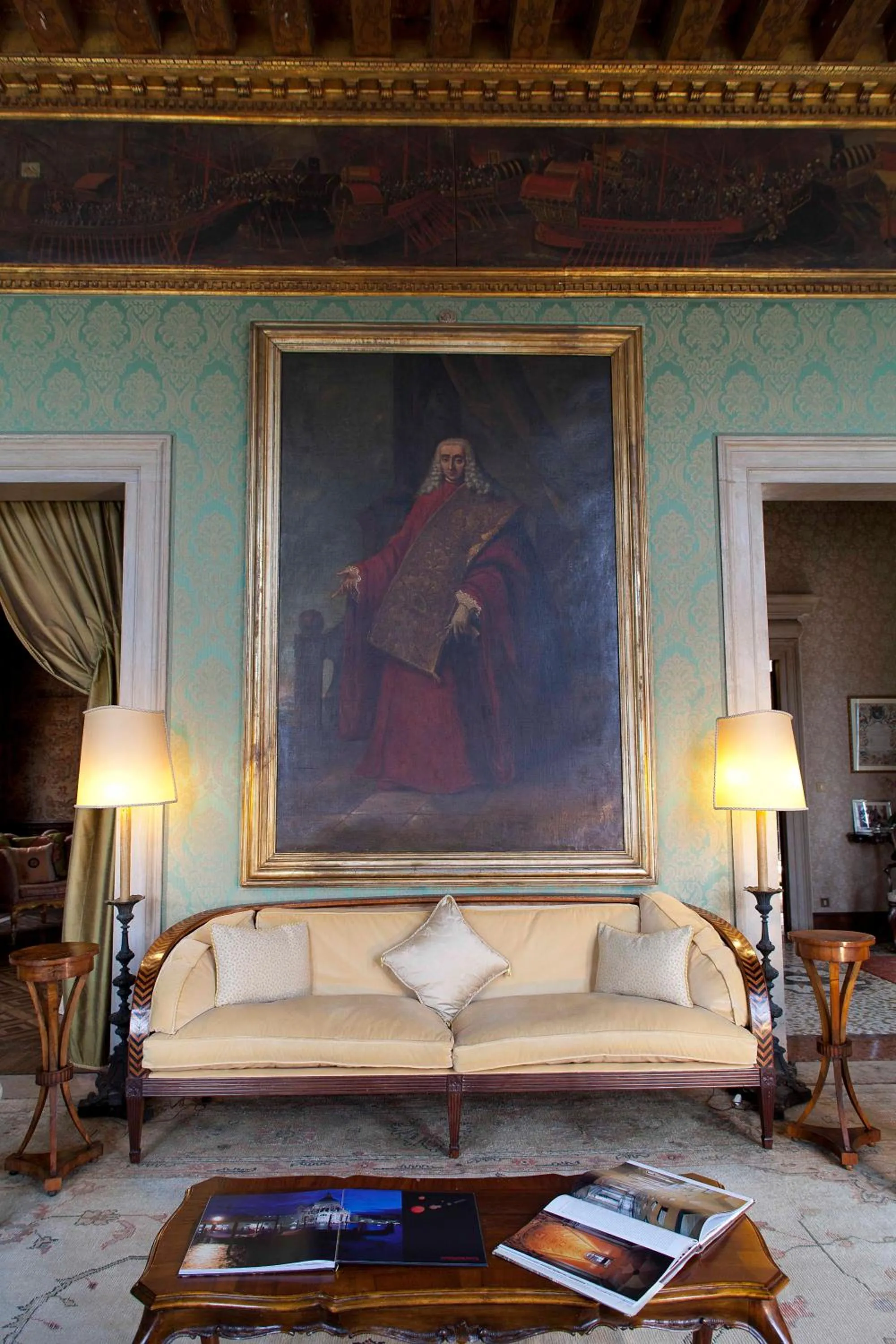 Living room in Palazzetto Pisani Grand Canal