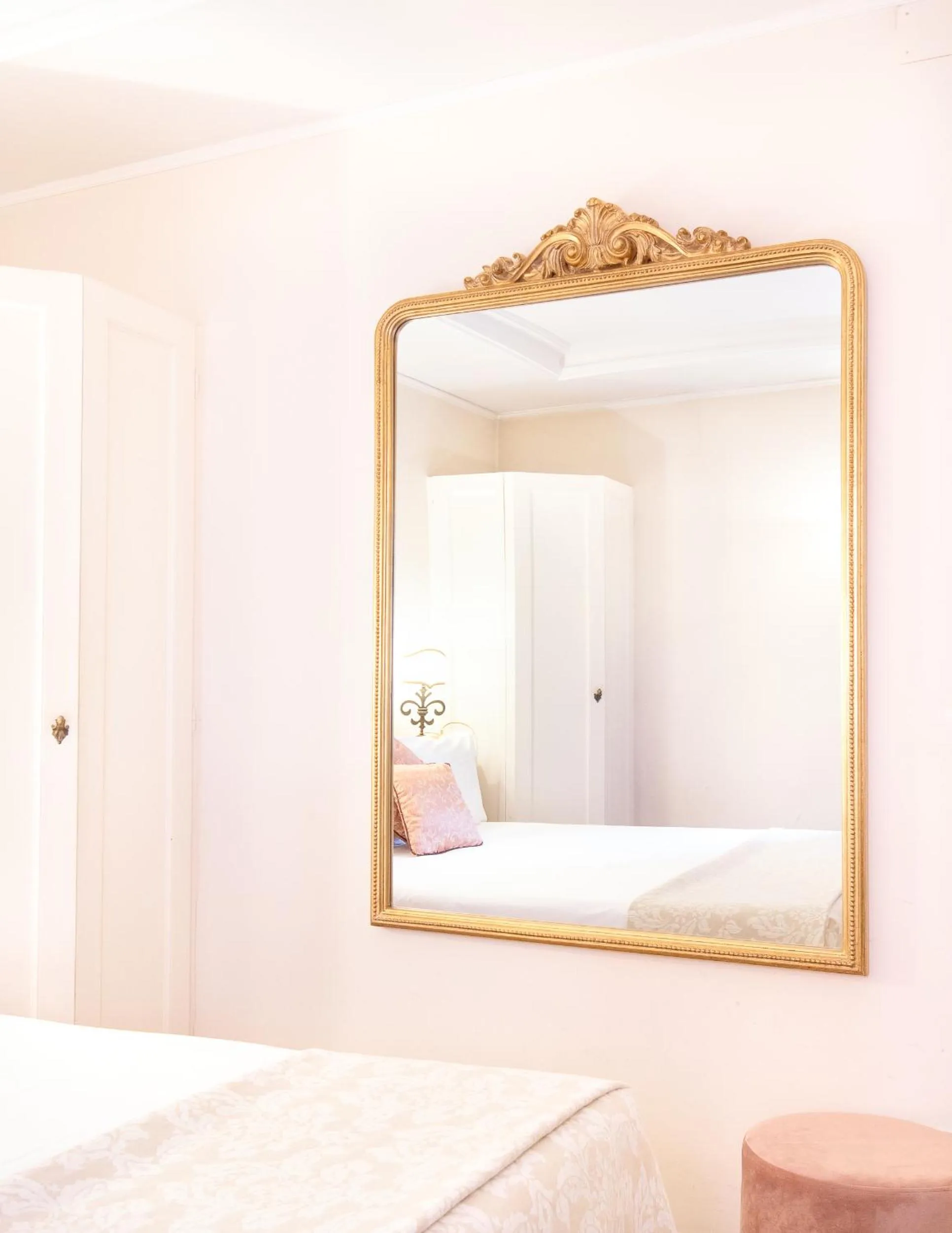 Bedroom, Bed in Palazzetto Pisani Grand Canal