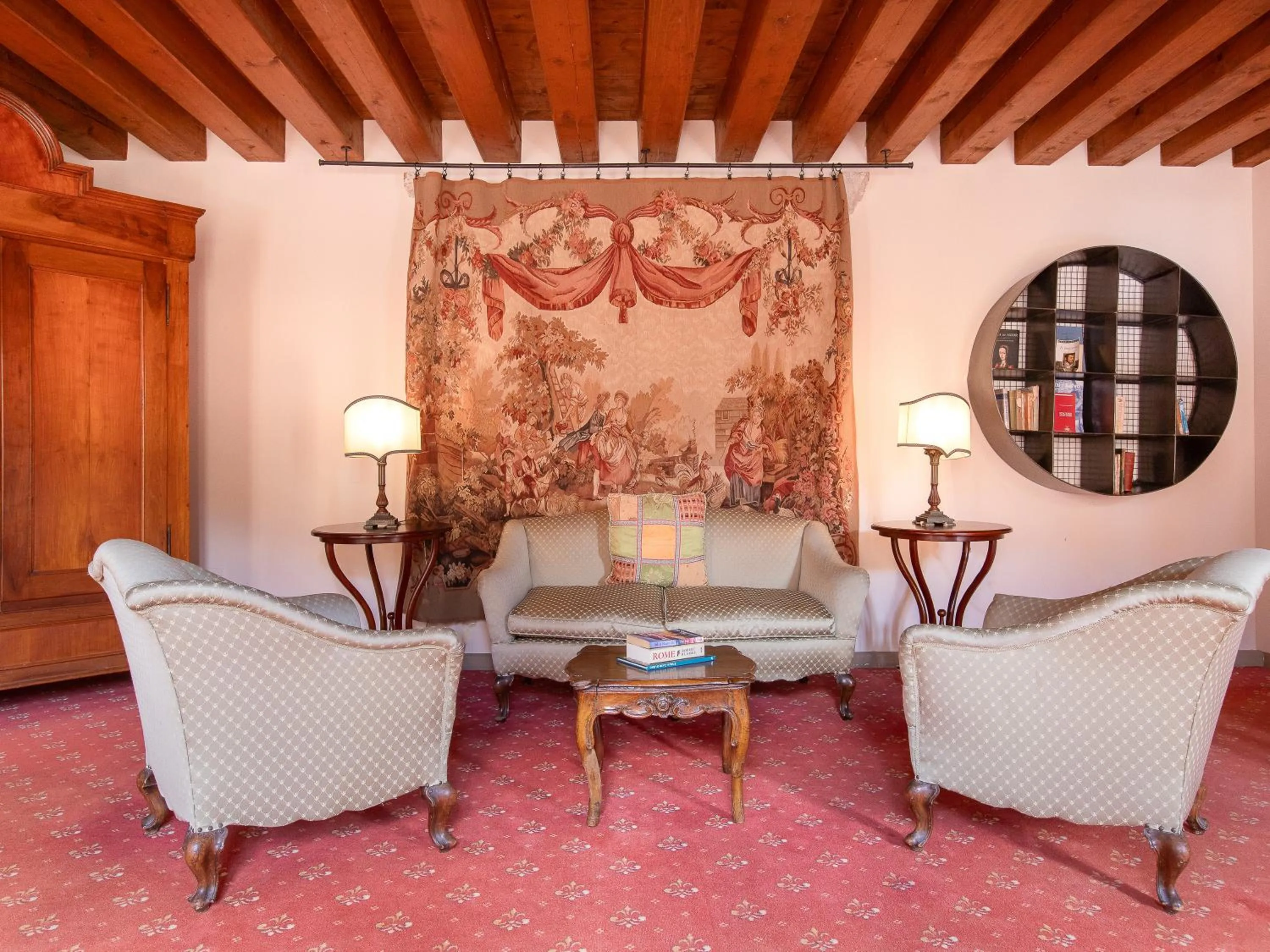 Living room in Palazzetto Pisani Grand Canal
