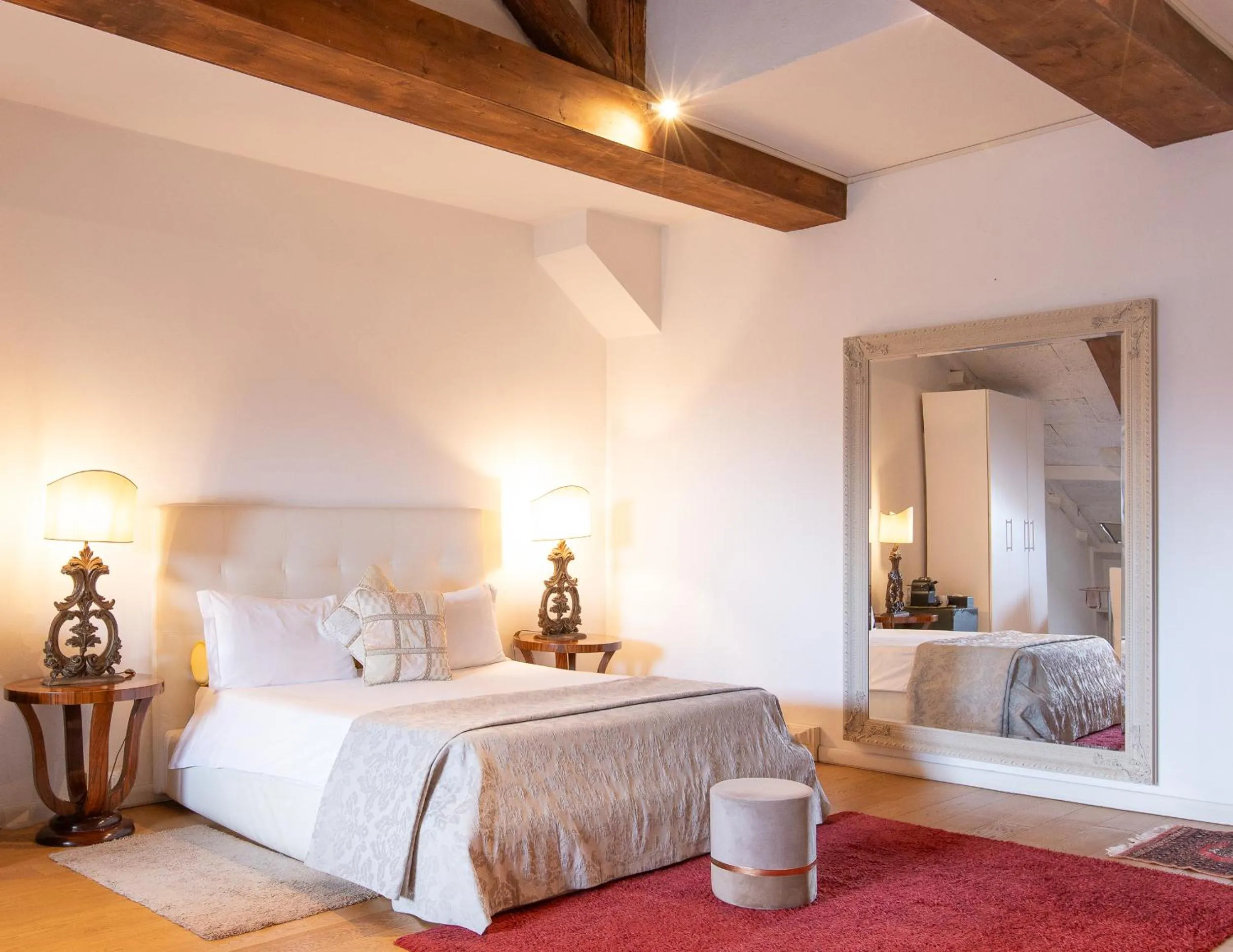 Bedroom, Bed in Palazzetto Pisani Grand Canal